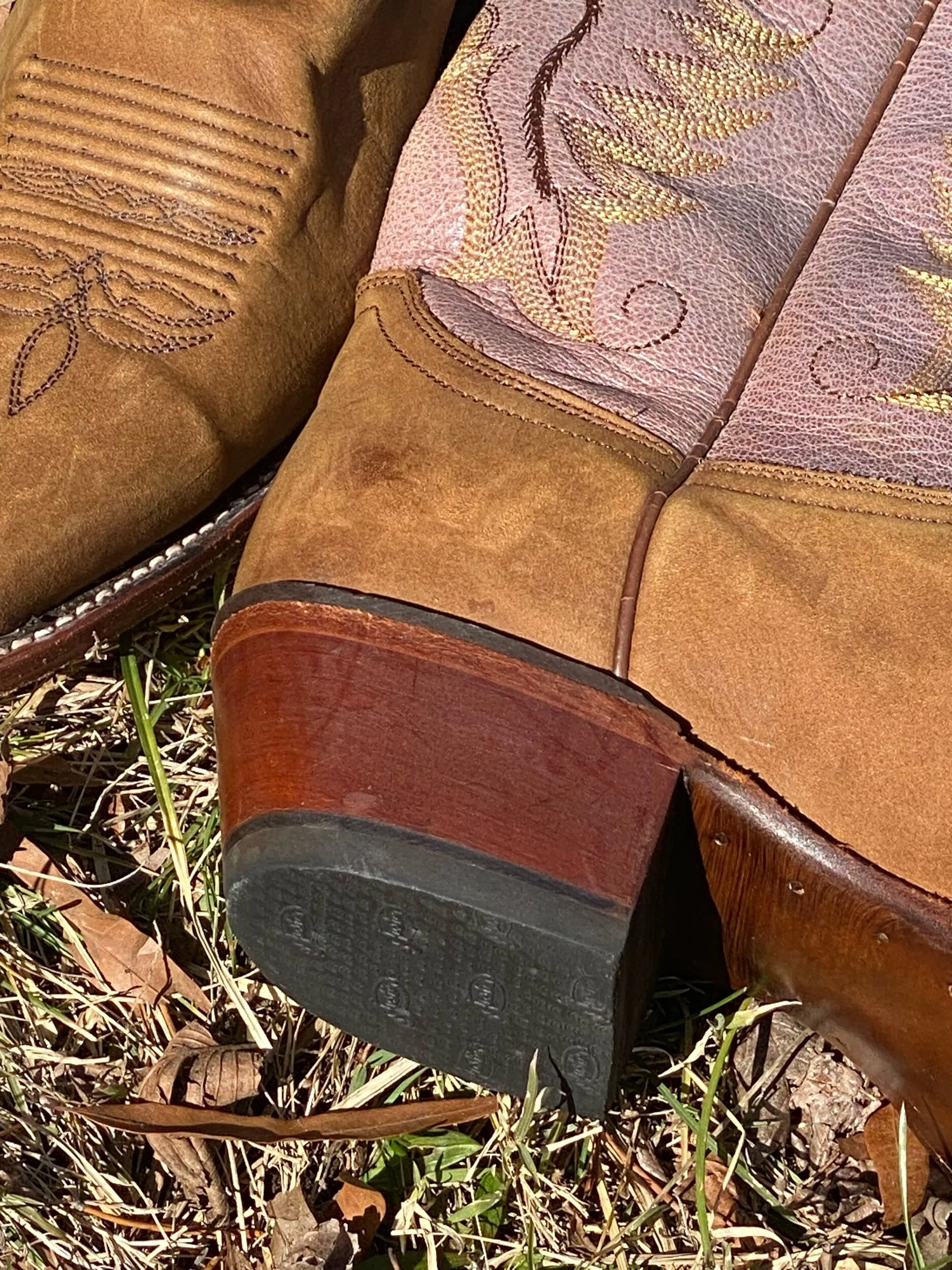 FCDB4EB4-0457-446D-8E7C-CB41E3362B02