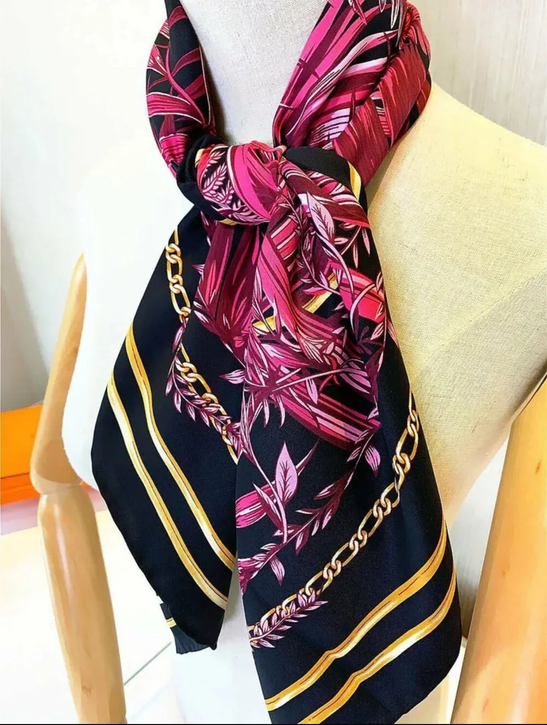 938C2BB3-1676-415E-A38C-BA77D18B53D3