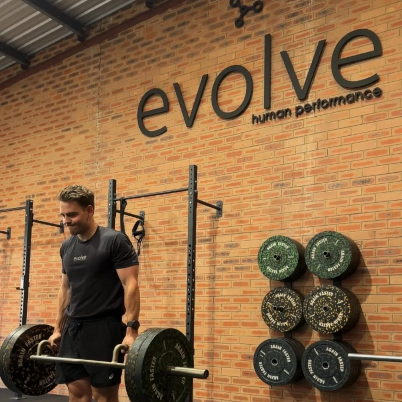 man lifitng in small group training gym Caringbah