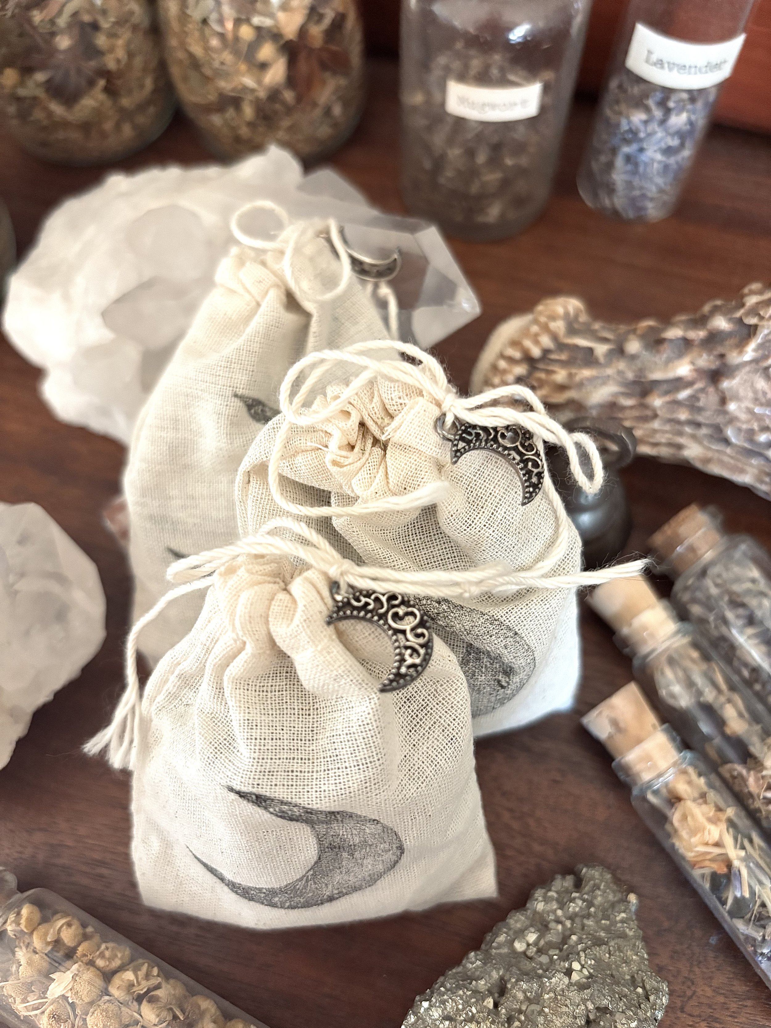 Dream Pillow with lavender and mugwort