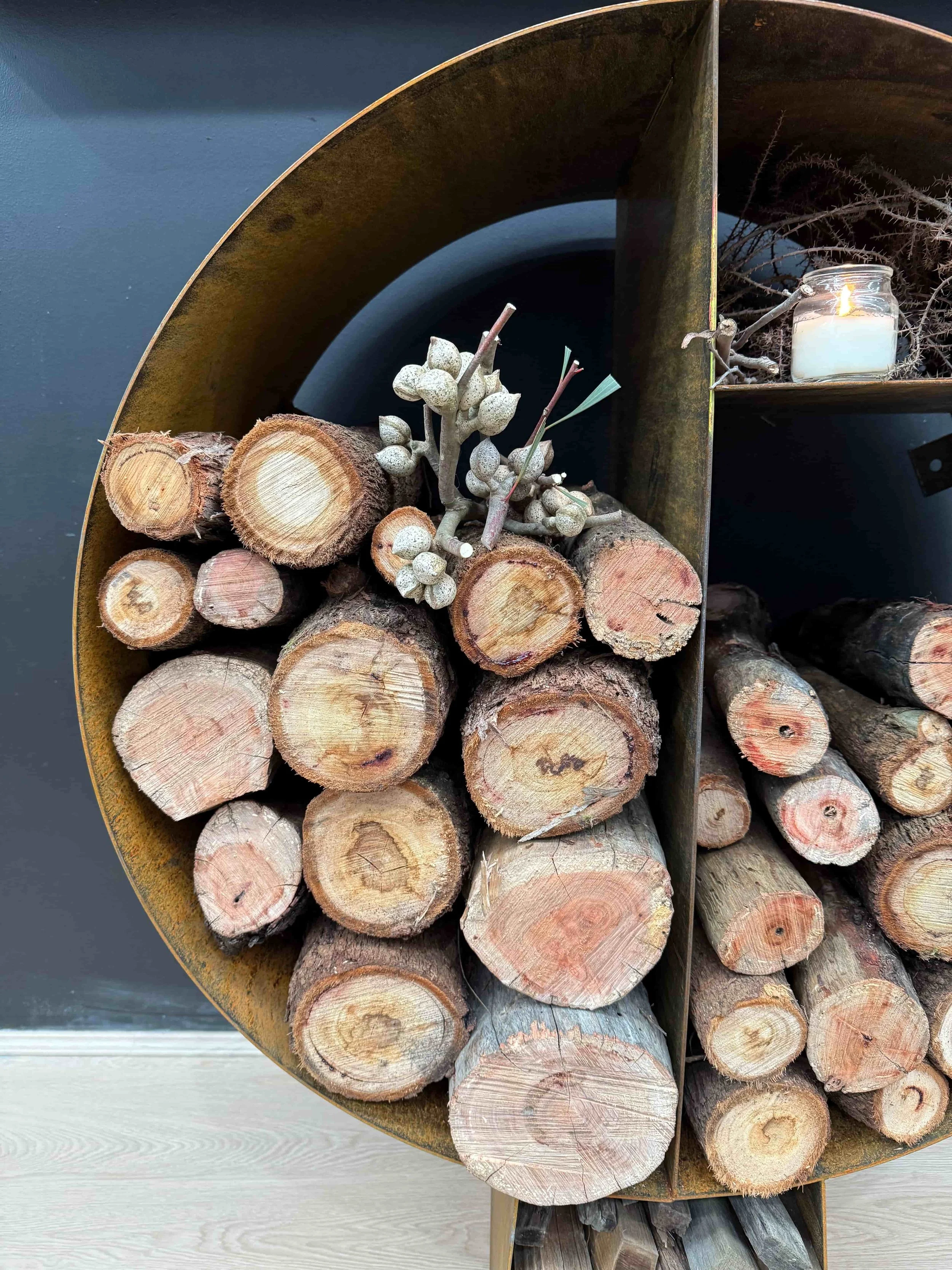 round coreten firewood stacker3.jpg