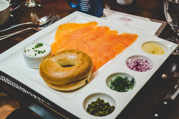 Joe's American Bar & Grill Newbury St, Boston — pudjeeb a visual