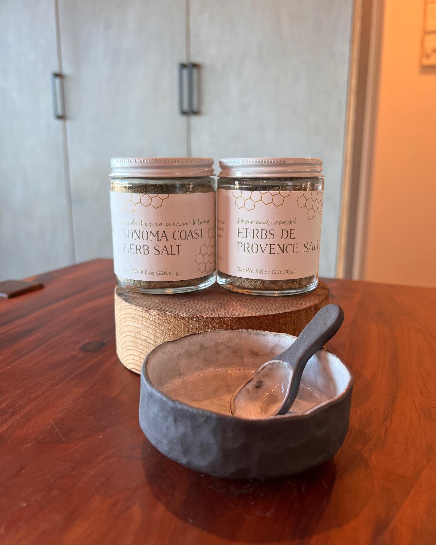 Two salts and a cellar, ready to ship! We have 5 farm boxes to choose from in our shop and the links are now working! #gift #herbsalt #ceramics #landstewardship