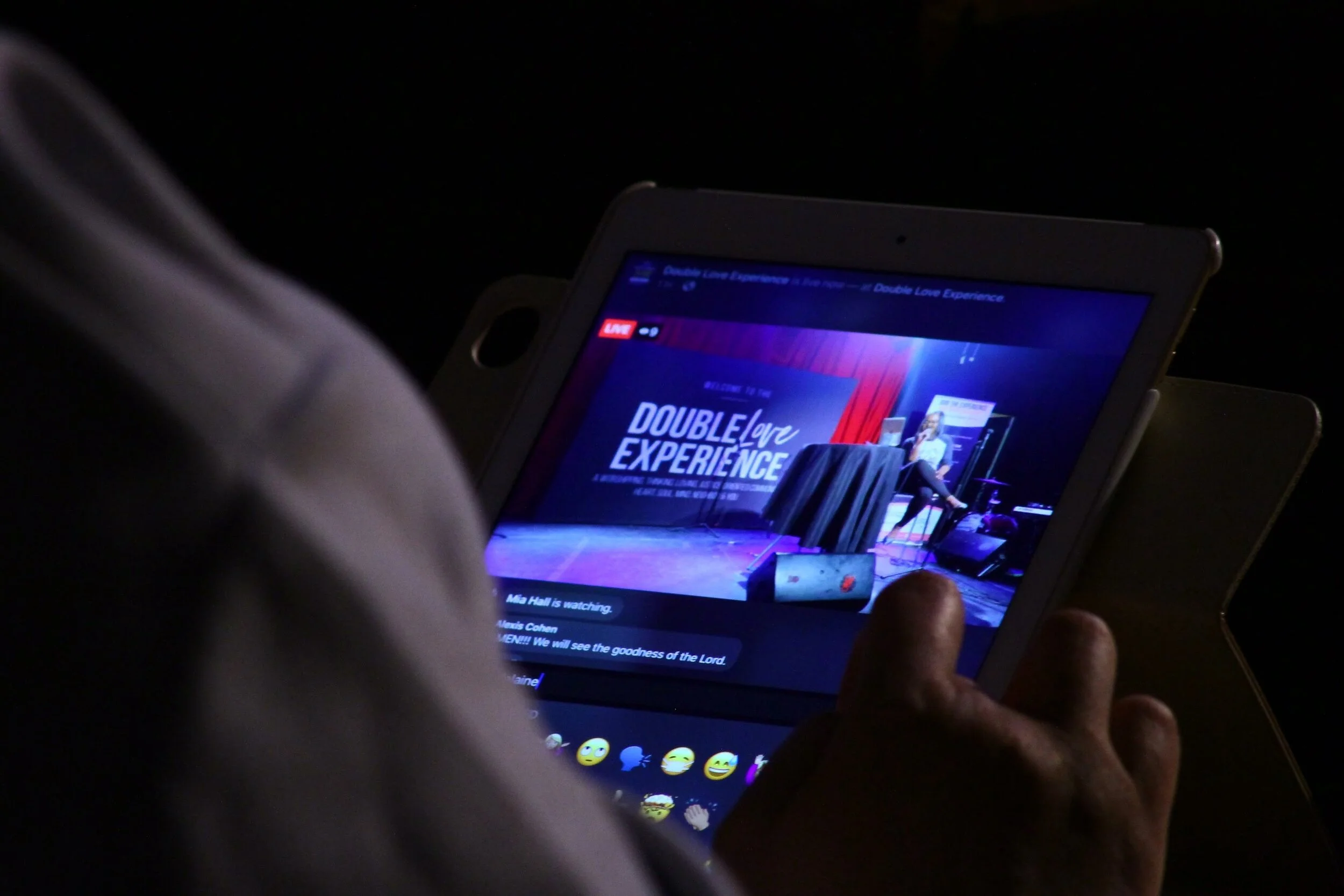 DLE STREAM IPAD.jpg