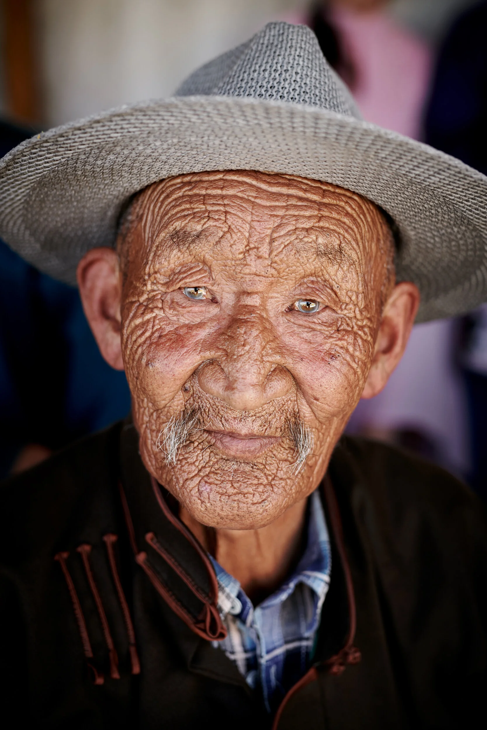 tsetserleg_oldman.jpg