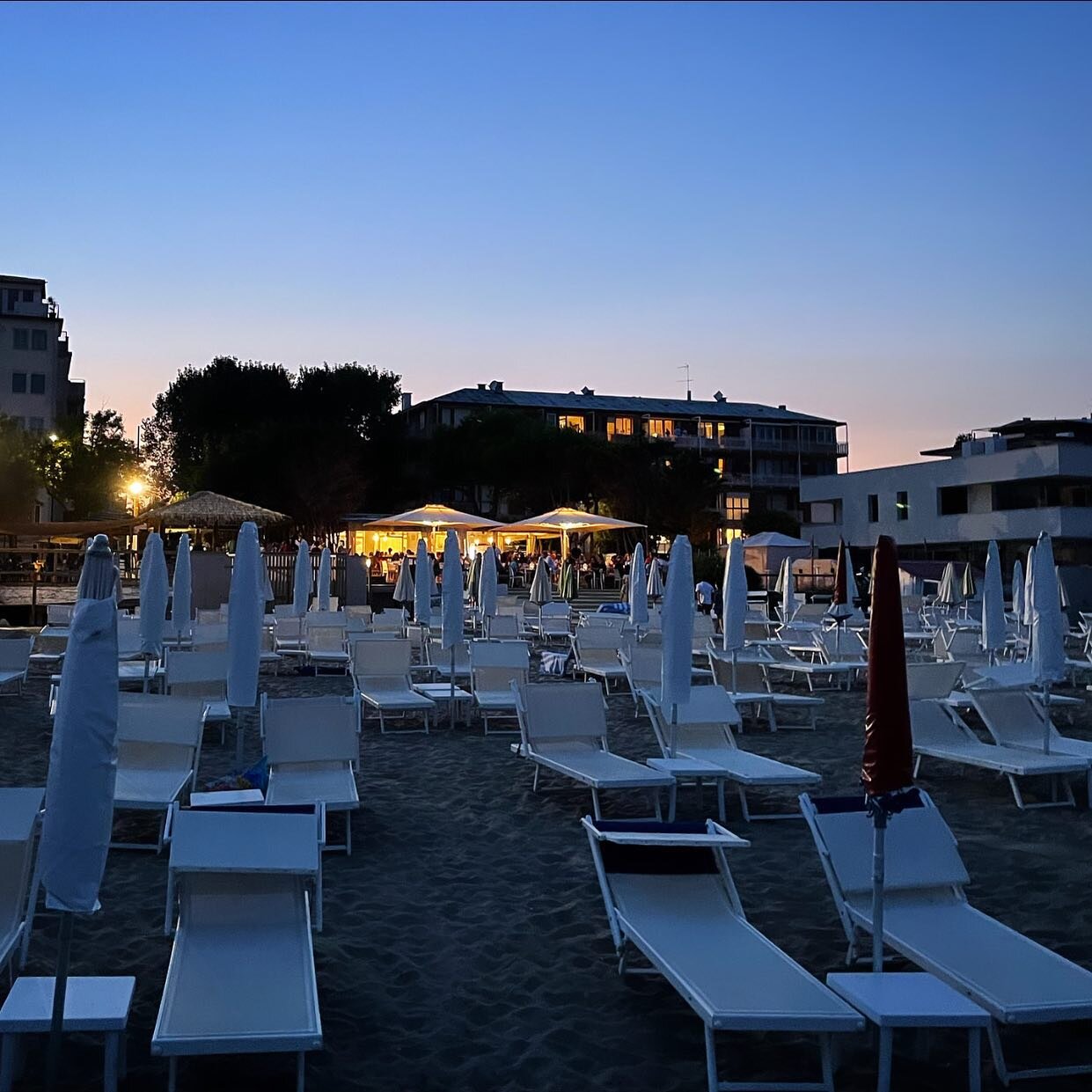 SATURDAY NIGHT BAGNO MARCONI ⭐️

#summervibes #ristorante #seaview #lidodivenezia