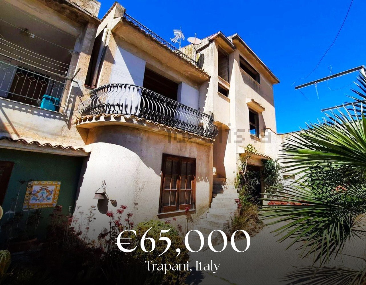 3 bedrooms, 3 bathrooms, 3 storeys, 3 balconies and 3 minutes from the city centre. This 114sqm village house may have three of many things but its a ten in our books! The perfect renovation project in Italy has arrived. If you're looking to add your