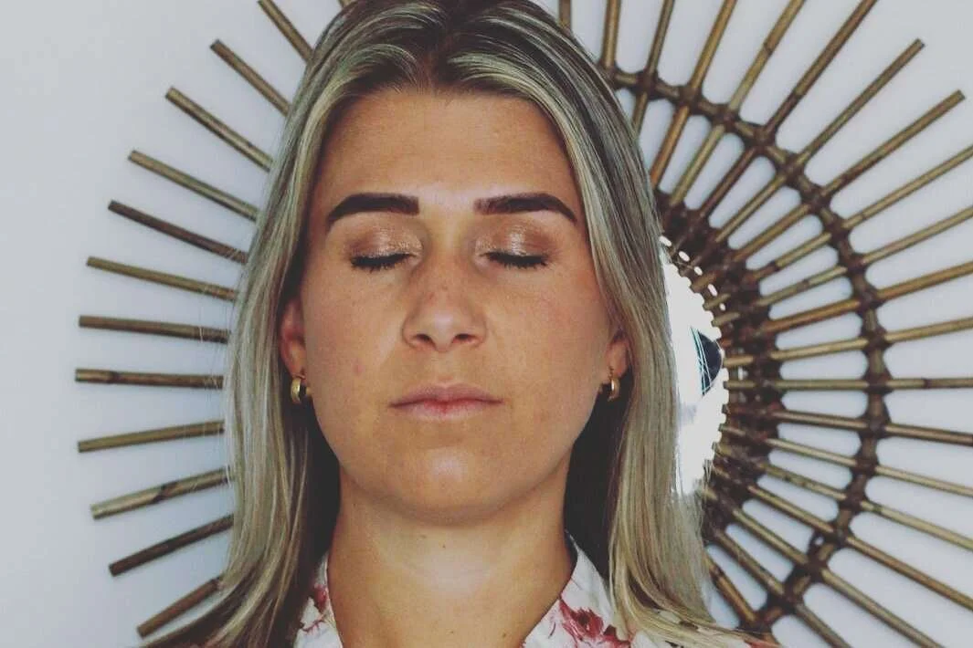 Dit is hoe je je ademhaling kunt inzetten om je beter te voelen, op elk gewenst moment - Het verhaal van ademcoach Annemijn Scheen