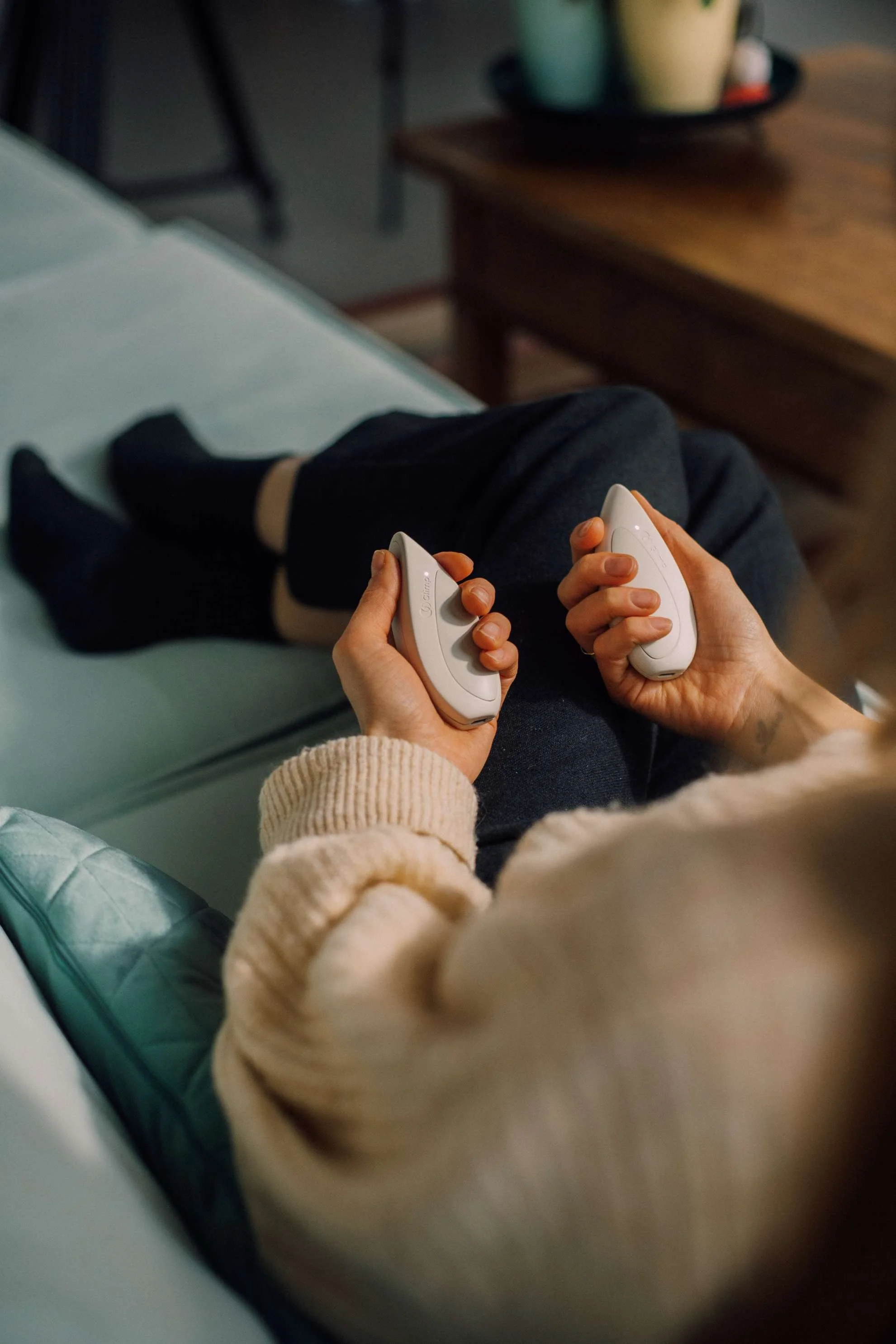 De Pebbles van Glimp: hoe werkt ademen met deze ademcoach in je hand?