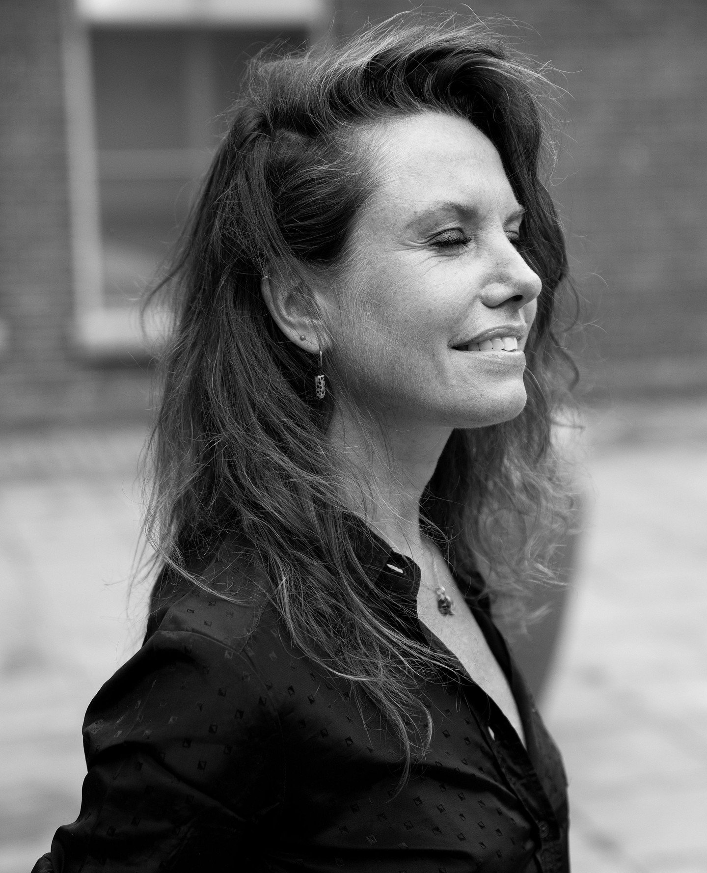 Elke ademhaling vertelt een verhaal. Je kunt jouw adem leren lezen. En dat geeft z&oacute; bizar veel inzicht.⁠
⁠
In de afgelopen jaren heb ik mijn adem leren zien als richtingaanwijzer. Een spiegel. Een kompas. En steeds weer ontdek ik iets nieuws. 