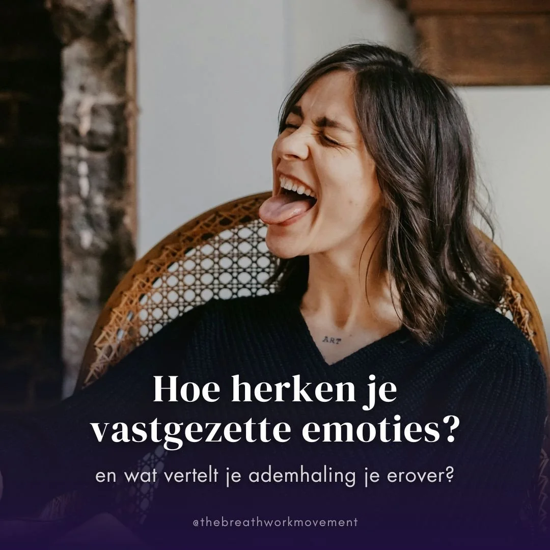 Jaren heb ik geleefd met het gevoel: er zit iets vast. Er leefde een grote onrust in mij. Maar wat ik ook deed, ik kwam er niet bij.⁠
⁠
Achteraf weet ik: ik droeg een berg aan emoties met me mee die nooit de ruimte kregen om te bewegen. Ik had ze die