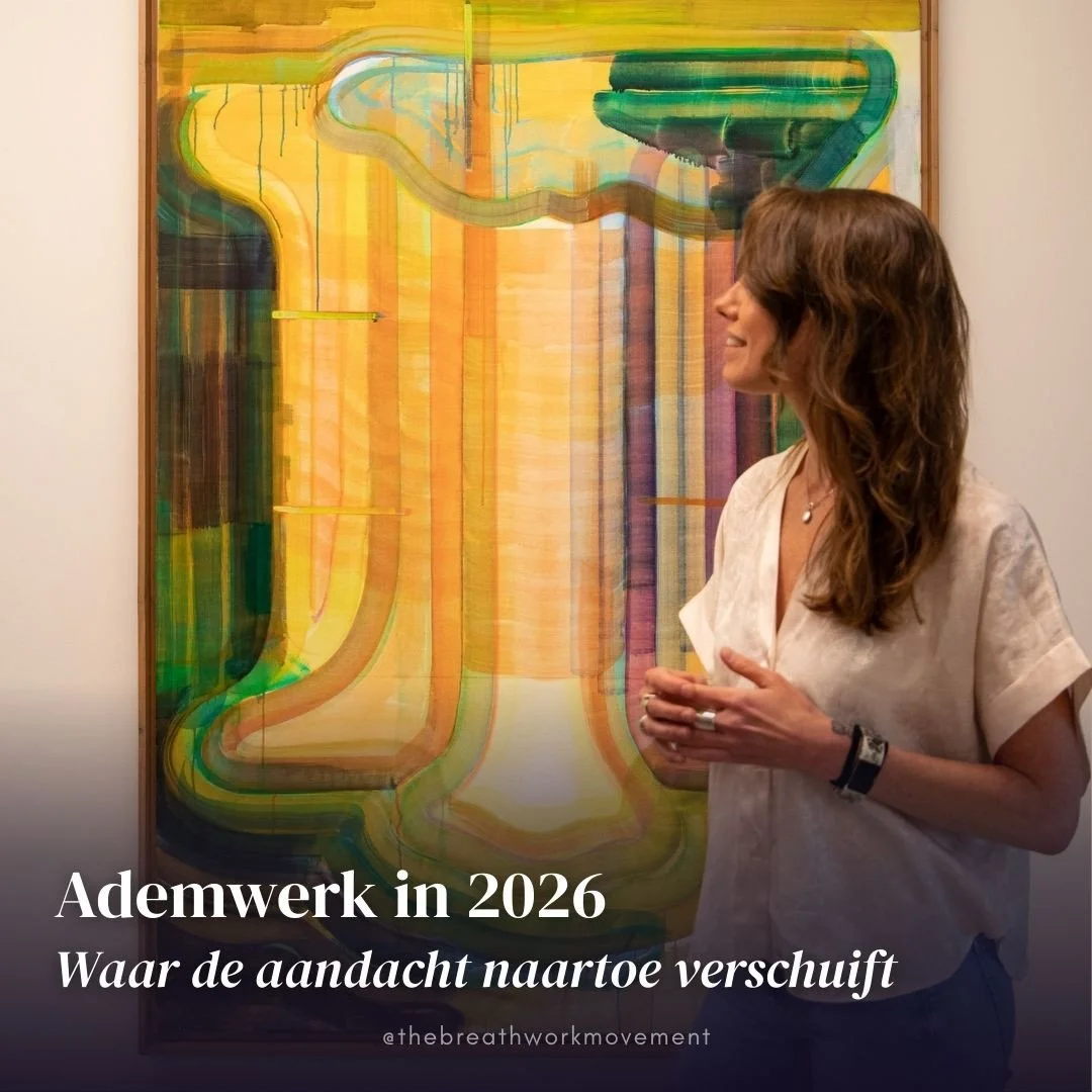 In het afgelopen decennium heb ik ademwerk zien verschuiven van niche naar hype. Van iets wat explodeerde in populariteit, ineens overal was, waar iedereen iets over riep. Velen dachten: die hype waait wel weer over. Dat is niet gebeurd. Maar er is w