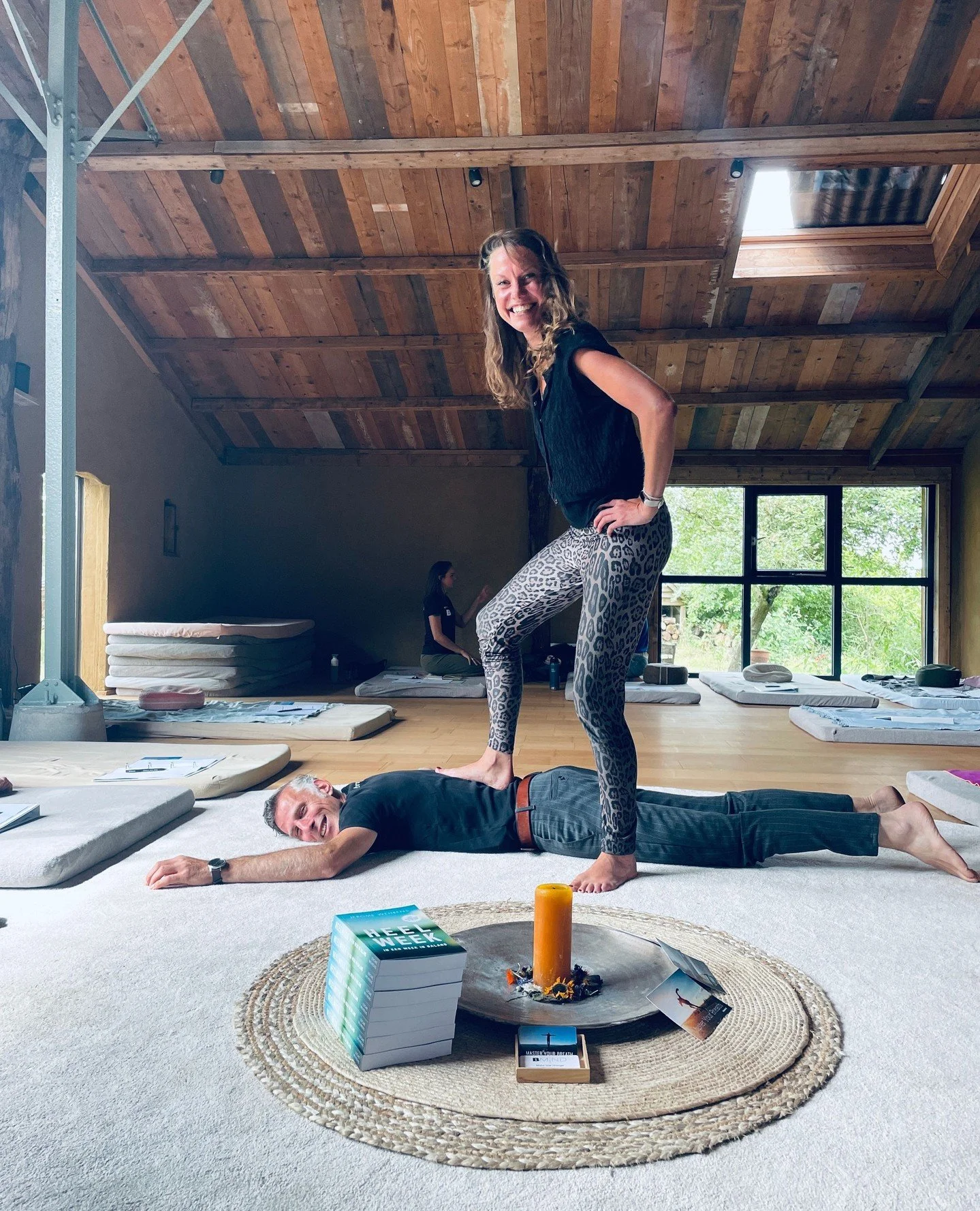 De nervus vagus. Er is veel om te doen. ⁠
⁠
We moeten hem &lsquo;stimuleren&rsquo;, &lsquo;activeren&rsquo; en &lsquo;kriebelen&rsquo;. Alsof het een knop is die je even indrukt om minder stress te hebben en gezonder te worden. Maar zo simpel blijkt 