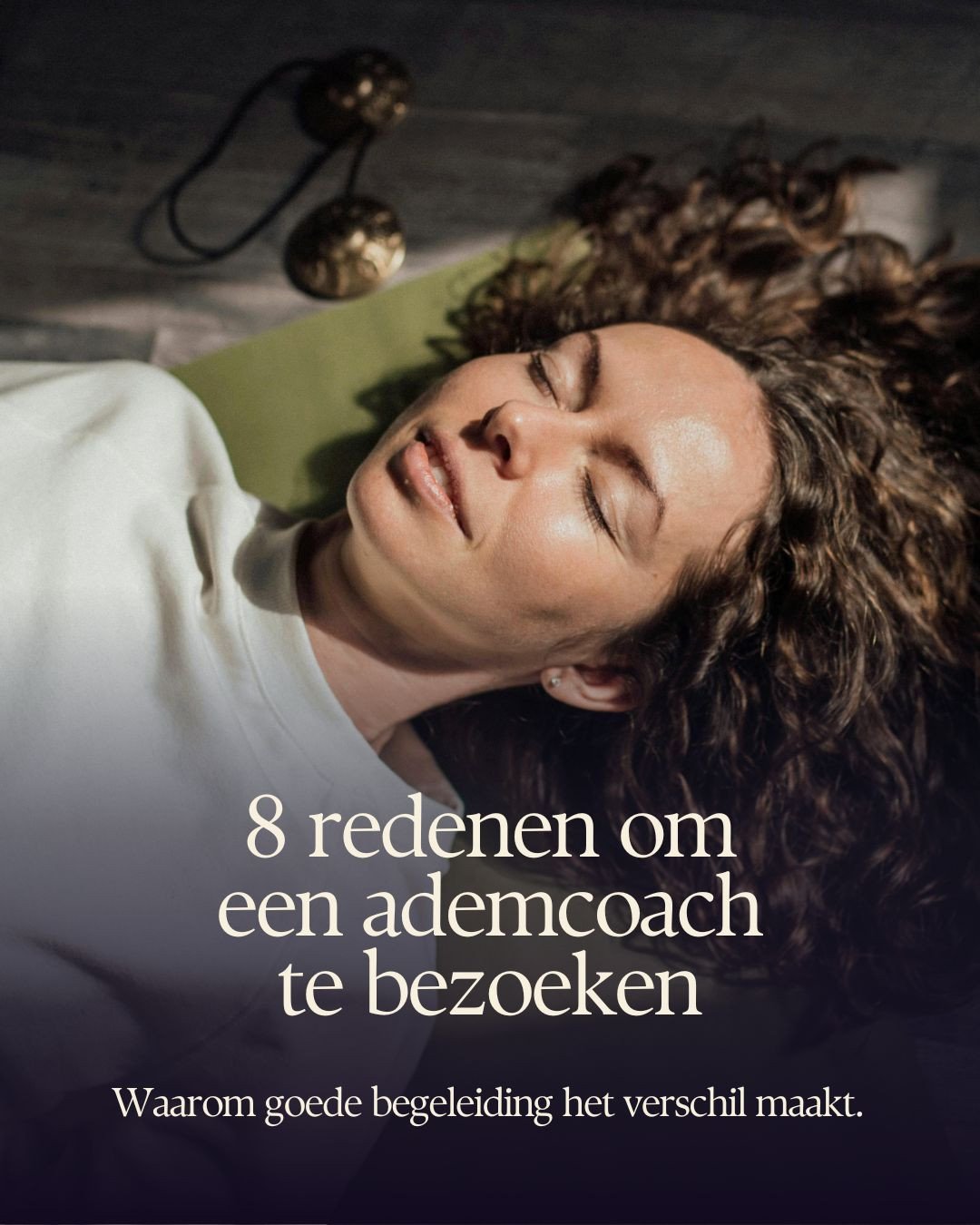 Ogen die zien wat jij nog niet doorhebt. Aanwezigheid die reguleert. Woorden op het juiste moment. Veiligheid voor wat er loskomt.⁠
⁠
D&aacute;t is wat een goede ademcoach doet.⁠
⁠
'Ademcoach' is echter een vrij beroep. In feite kan iedereen zichzelf