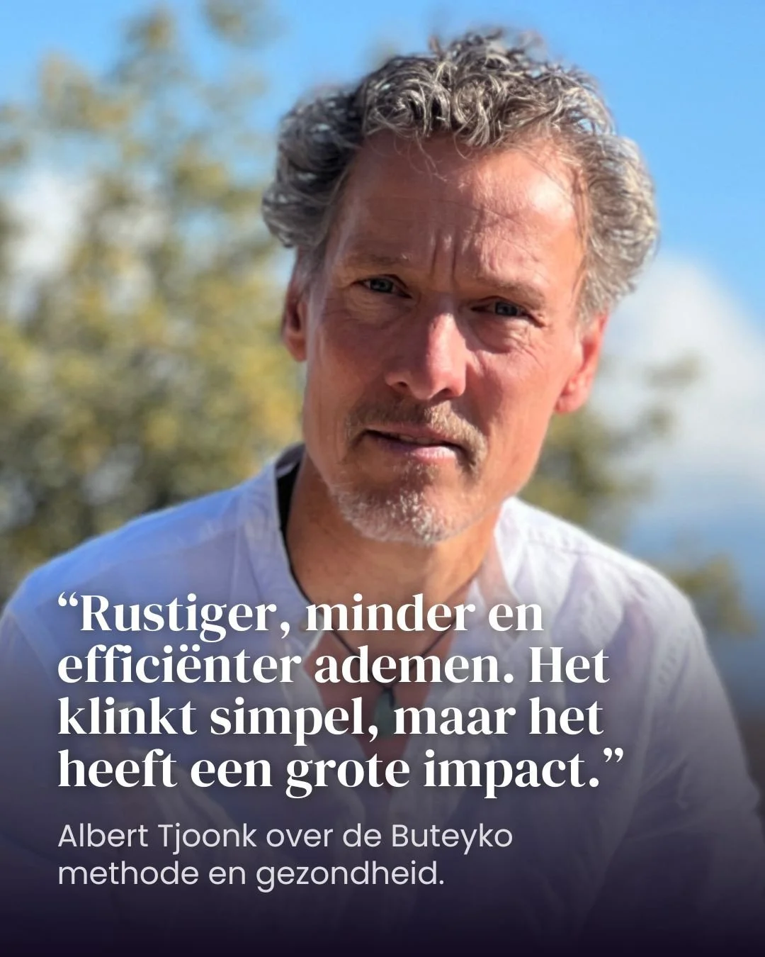 Meer energie. Beter slapen. Sneller herstellen. Als we ons niet fit voelen, zoeken we vaak naar oplossingen in voeding, supplementen, training of slaap. Maar lang niet iedereen kijkt naar iets wat je duizenden keren per dag doet.⁠
⁠
Ademhaling.⁠
⁠
Da