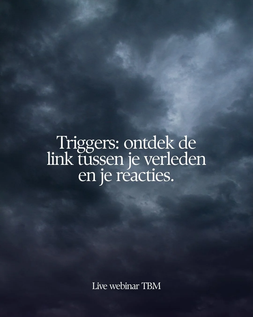 Schrijf je in voor het live webinar vanavond met @Anouk_Smulders - 16 juni om 20:00. ⁠
⁠
We raken allemaal wel eens getriggerd. En denken dan vaak dat een trigger over het moment gaat. Over die persoon, die situatie, die ene opmerking...⁠
⁠
Maar bijn