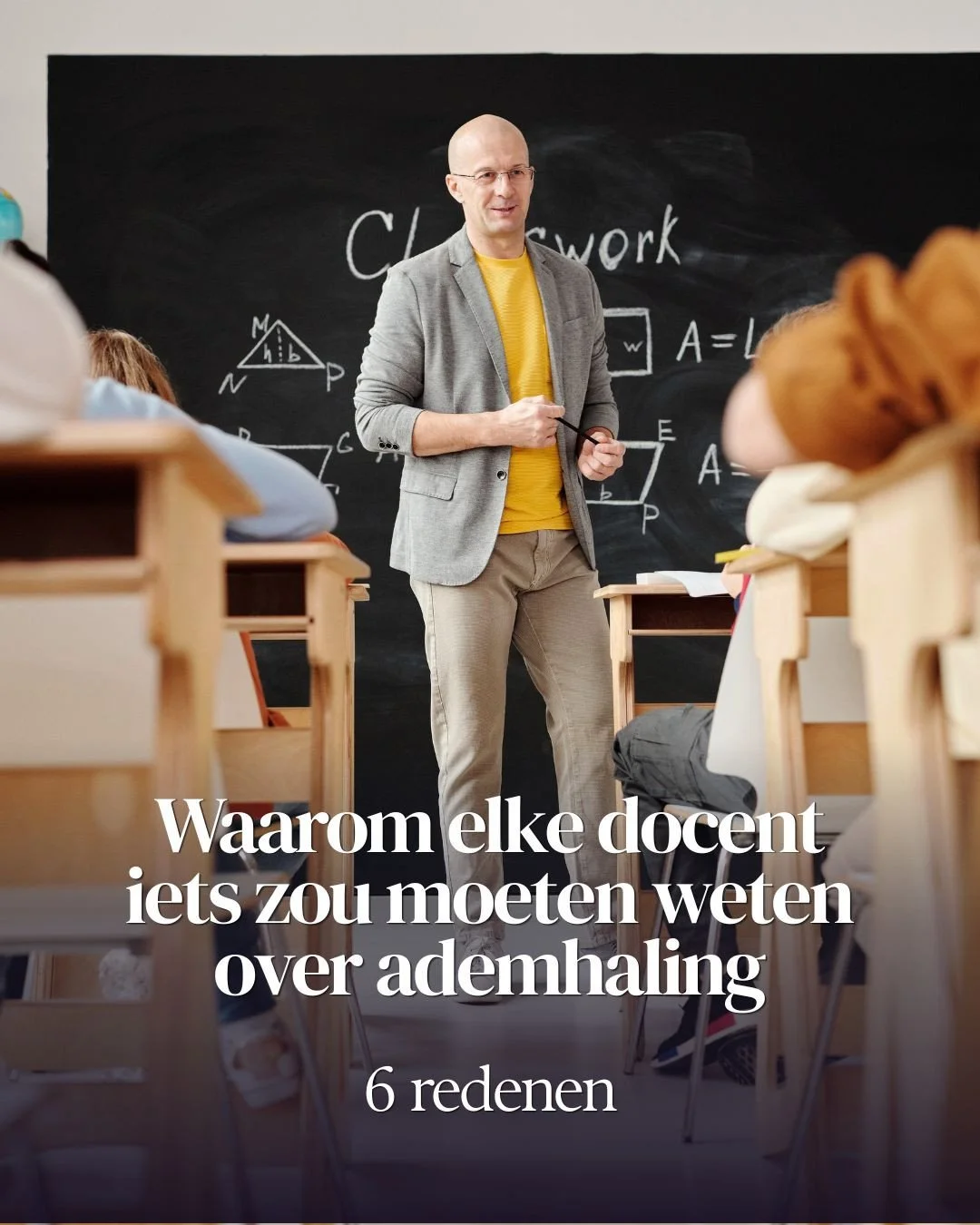Lesgeven is topsport. Wie voor een klas staat, schakelt de hele dag tussen uitleggen, corrigeren en bijsturen, met twintig tot dertig zenuwstelsels tegenover je die allemaal hun eigen ding doen. ⁠
⁠
Kennis van ademwerk geeft docenten een instrument d