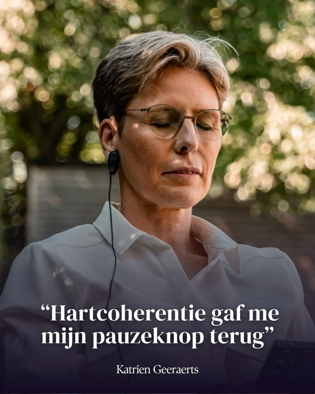 Hartcoherentie is een van de ademtechnieken waar ik het meeste respect voor heb. Eenvoudig, effectief, goed onderzocht en meetbaar, en dat laatste maakt het verschil. Je ziet op een scherm hoe je hartritme verandert van grillige pieken naar een rusti