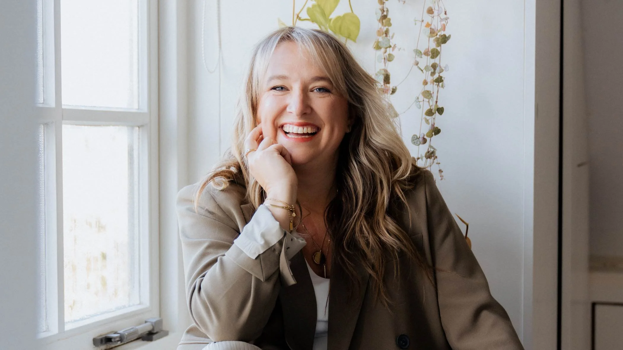 Sonia Jager is ademcoach, trainer en intervisiebegeleider voor advocaten en andere high professionals.