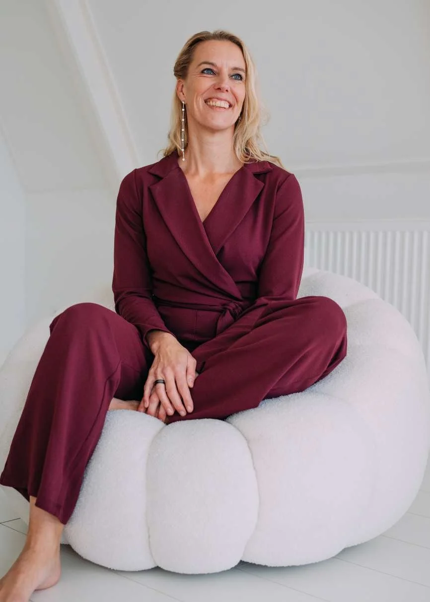 Michelle Hendriksen is ademcoach en lichaamsgericht therapeut in Oudkarspel.