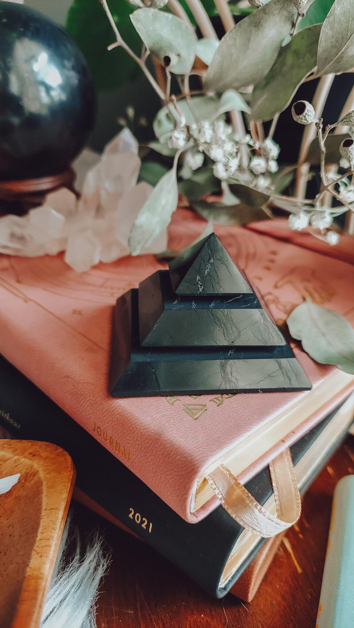 Small Sakkara Shungite Pyramid