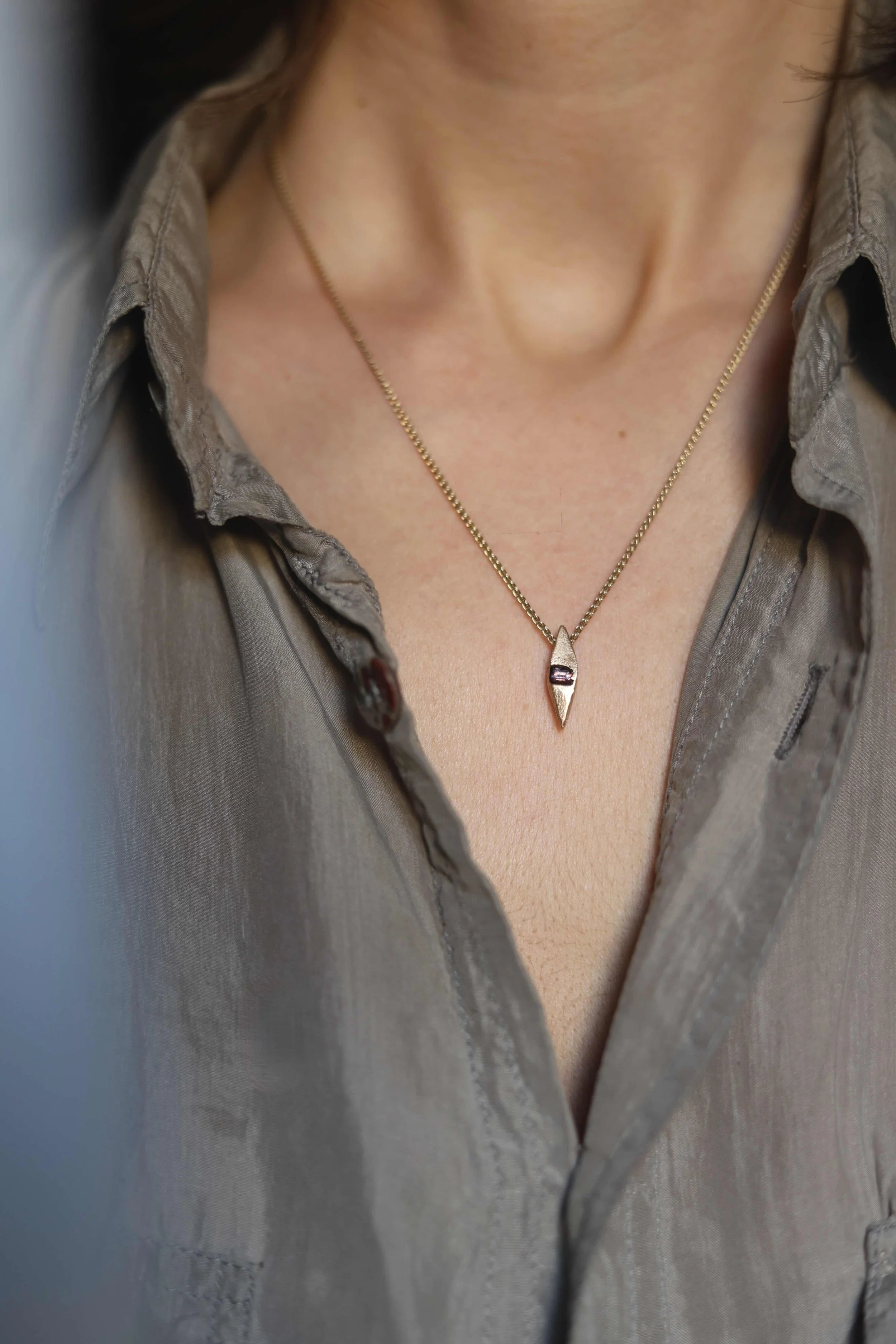 ethical-fine-jewellery-sapphire-necklace.jpeg