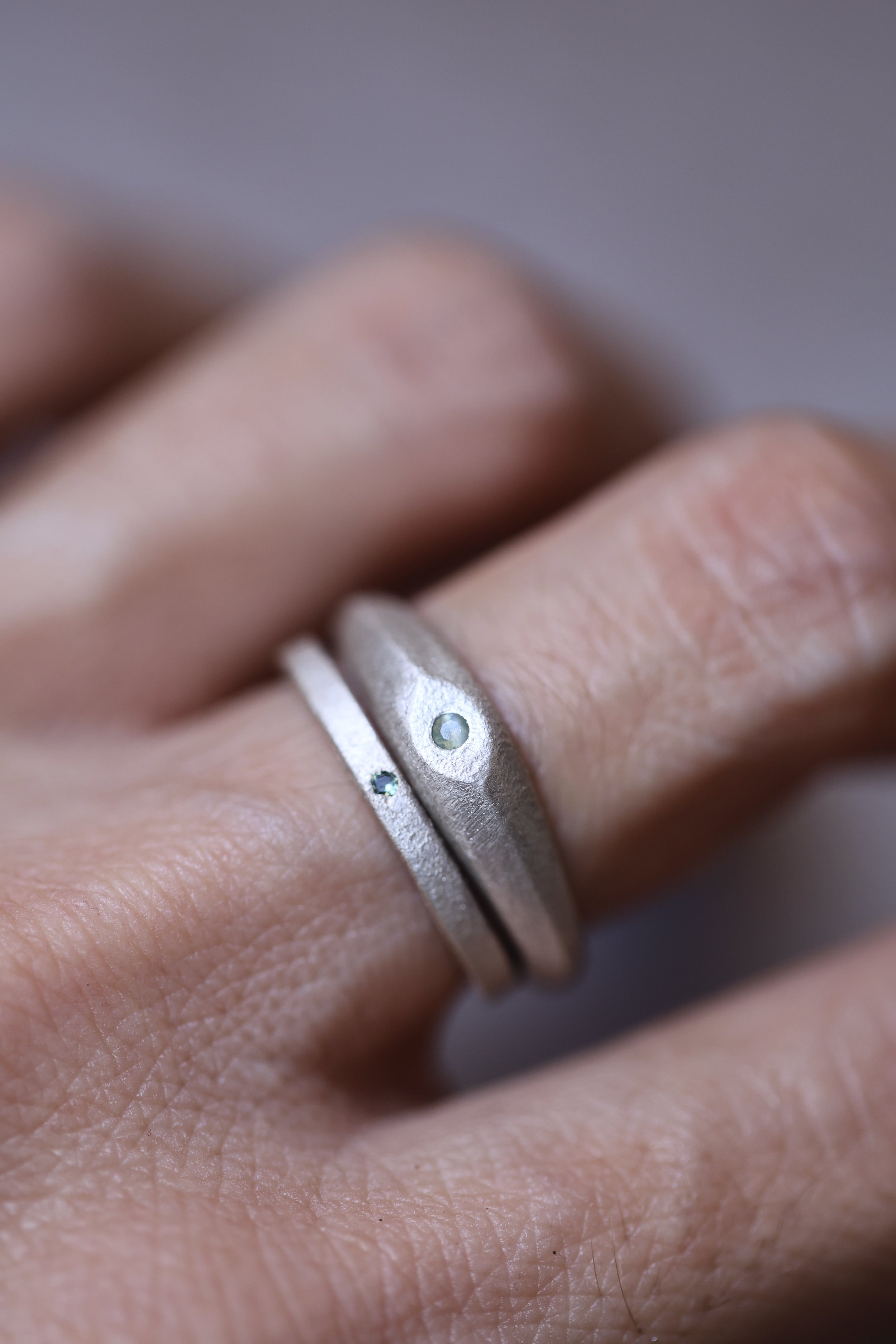 small-eye-ring-alexandrite.JPG