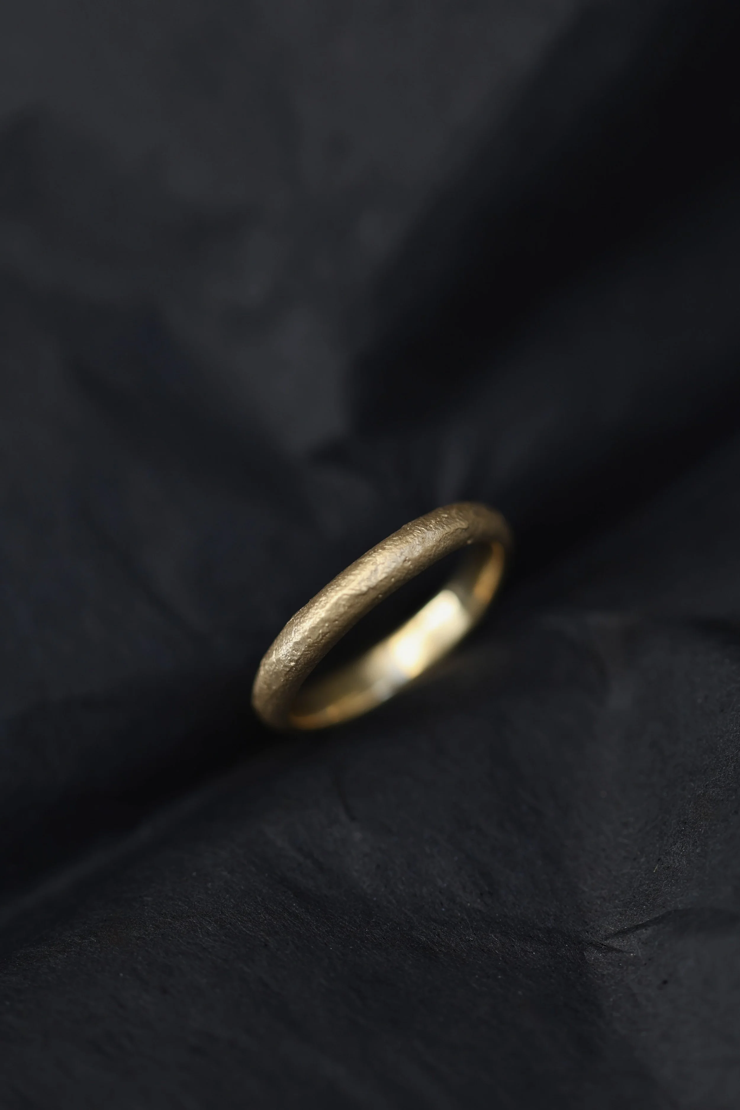 handmade-comfort-ethical-wedding-ring.jpeg