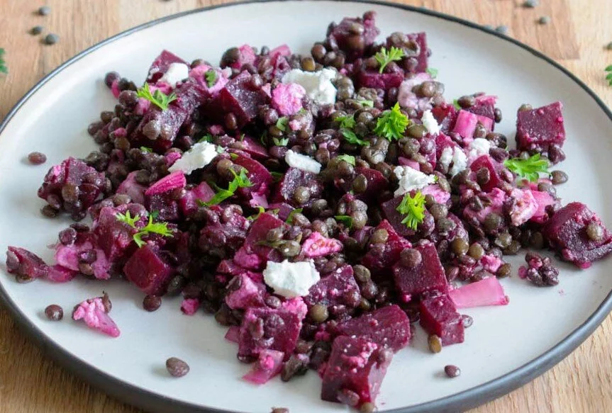 betteraves et lentilles en salade
