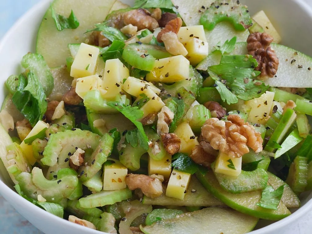 Salade de Céleri-branche, Pommes et Noix