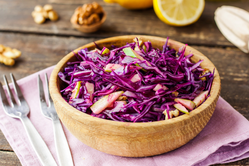 Salade de Chou Rouge aux Pommes et aux Noix