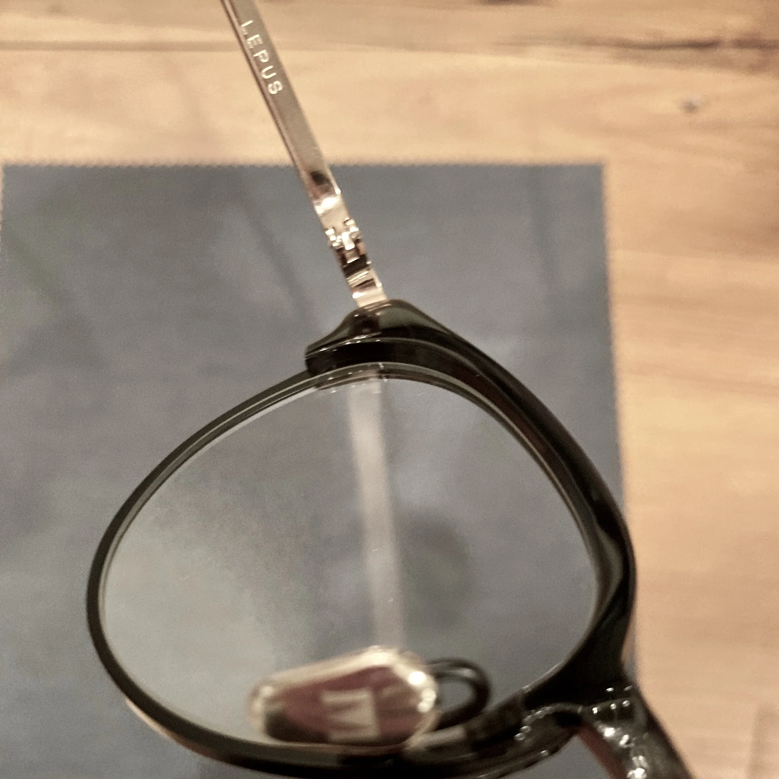 What is independent eyewear?