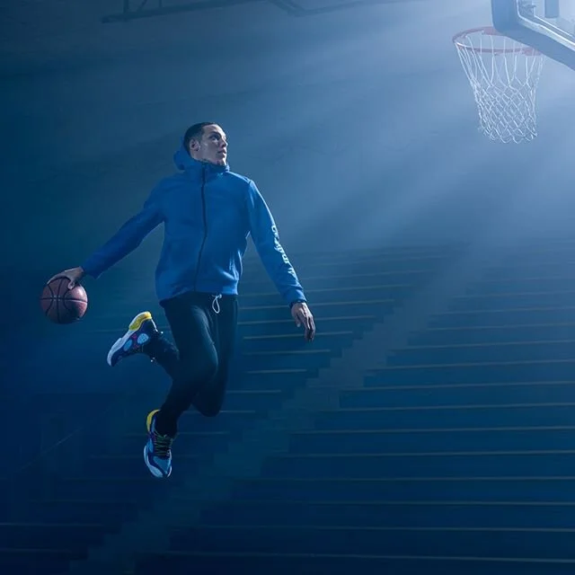 HOOP DREAMS // @aarongordon flying into the light. I had such a great time working with Aaron for this shoot with @361usa @orlandomagic #orlandomagic #orlando #athlete #nbaathlete #nba #nbafinals #nbaplayoffs #sportsphotography #commercialphotography