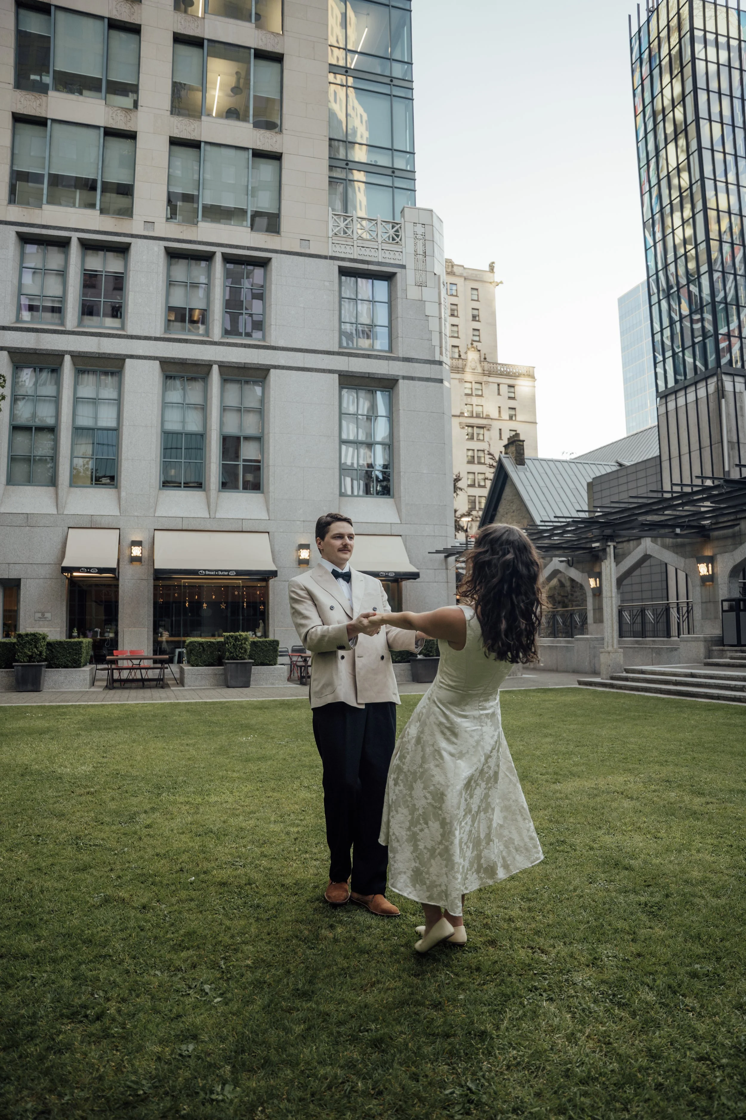Vancouver elopement photographer | vancouver wedding photographer | bc elopement | elope in bc | elopement photographer/