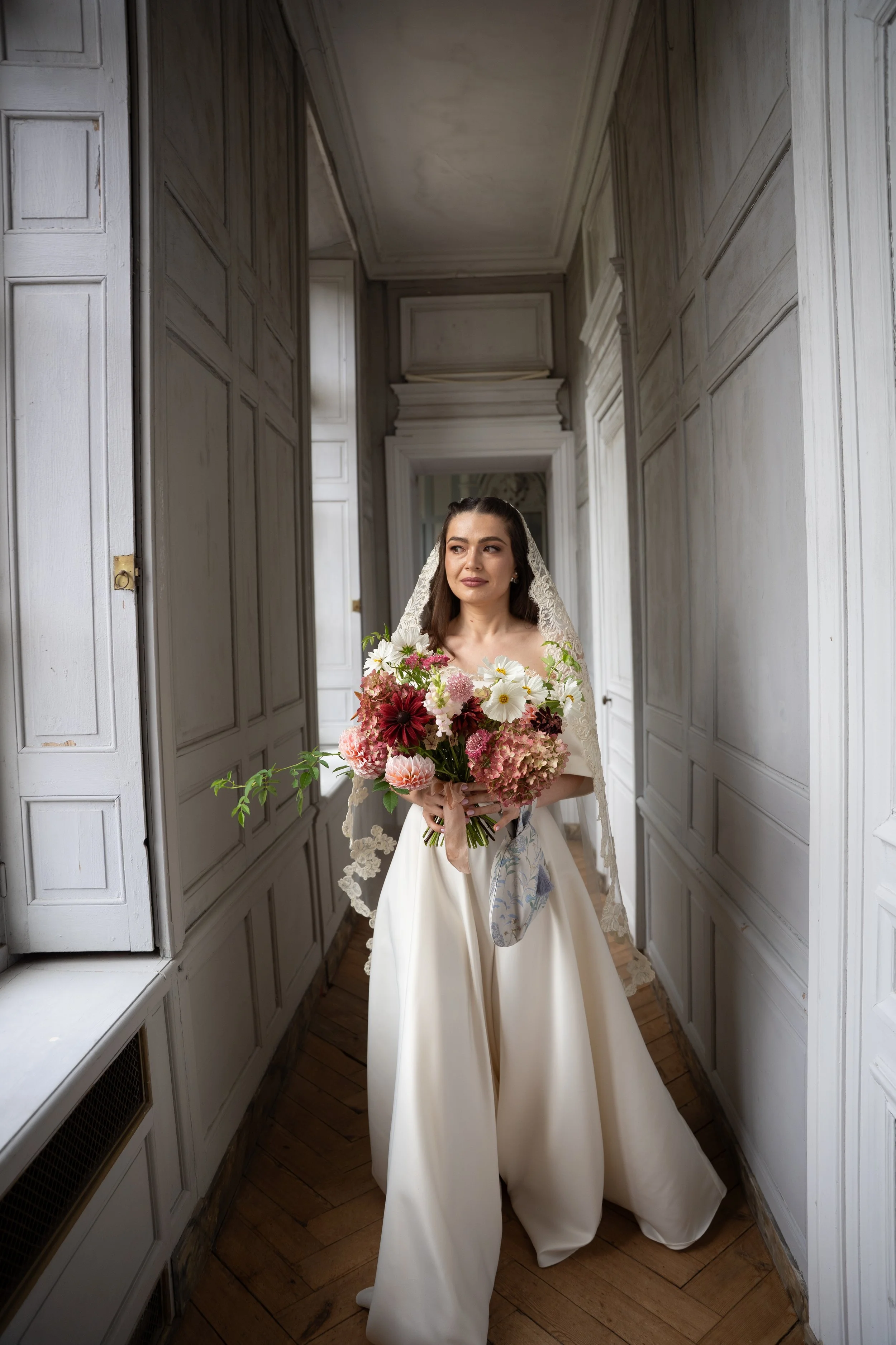 Vancouver elopement photographer | vancouver wedding photographer | bc elopement | elope in bc | elopement photographer/ paris elopement / paris engagement photographer