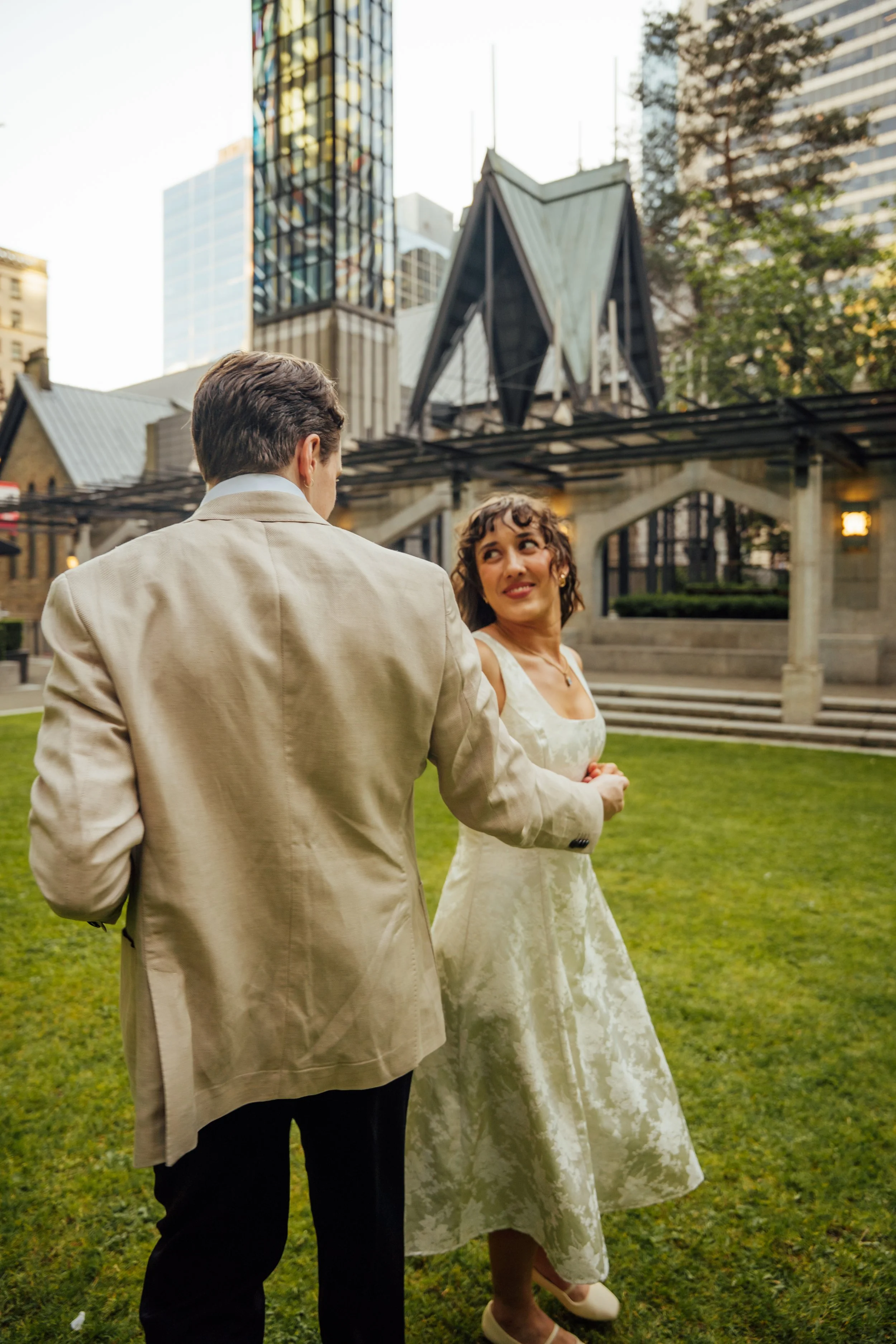 Vancouver elopement photographer | vancouver wedding photographer | bc elopement | elope in bc | elopement photographer/