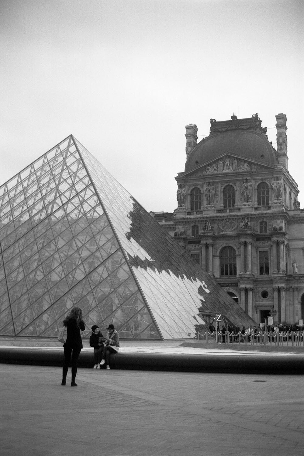 Matthew_White_Box_Brownie_Paris01.jpg