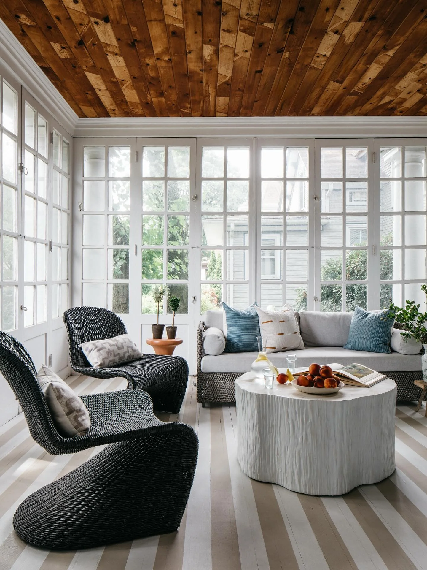 Feels like a mid-summer weekend 🪴 Shot for @leahphillipsinteriors &amp; Styled by @studio_officer