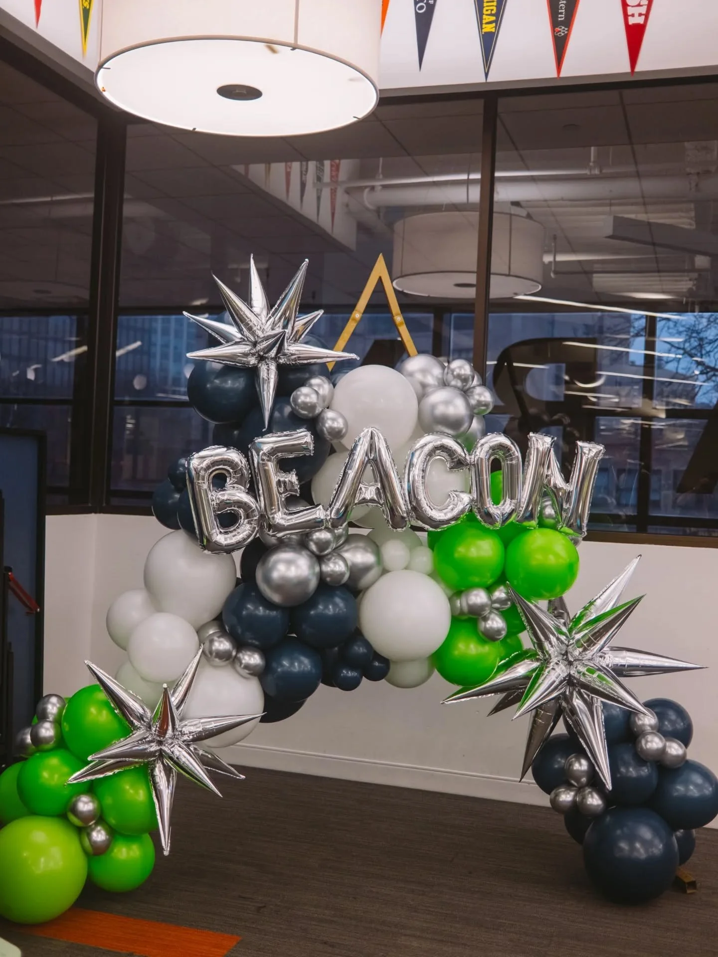 Loved bringing a little 🎈 joy to the halls of @beaconchicago1 
Thanks for having me!