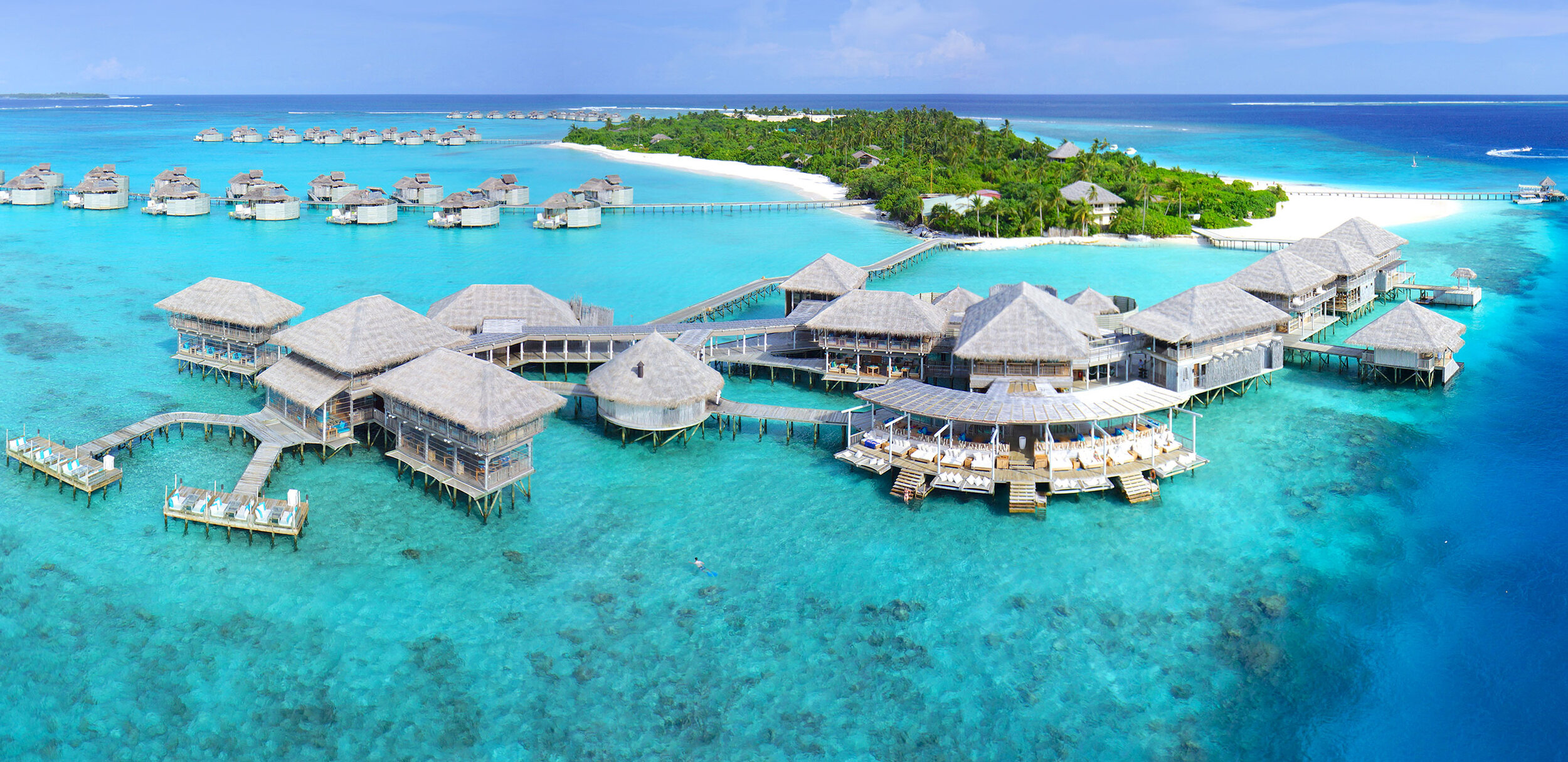 tourism in maldives essay