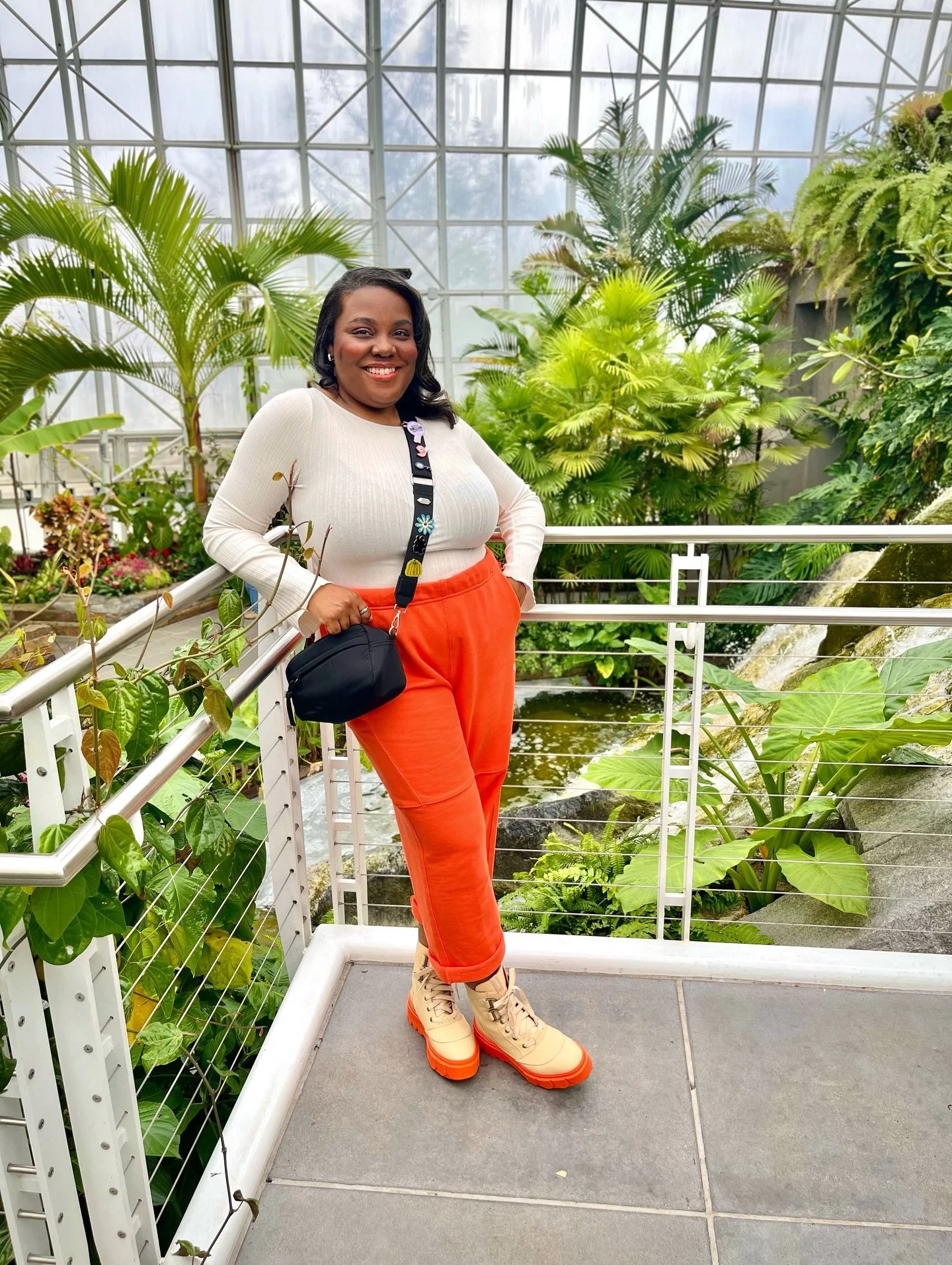 Today is my birthday🎈3/16 🌼🧡🐟

Kicked off my birthday week visiting one of my favorite places, @myriadgardens 🪴 with @kvanosdol.

I loved looking at all the plants and listening to the waterfall 🌊✨