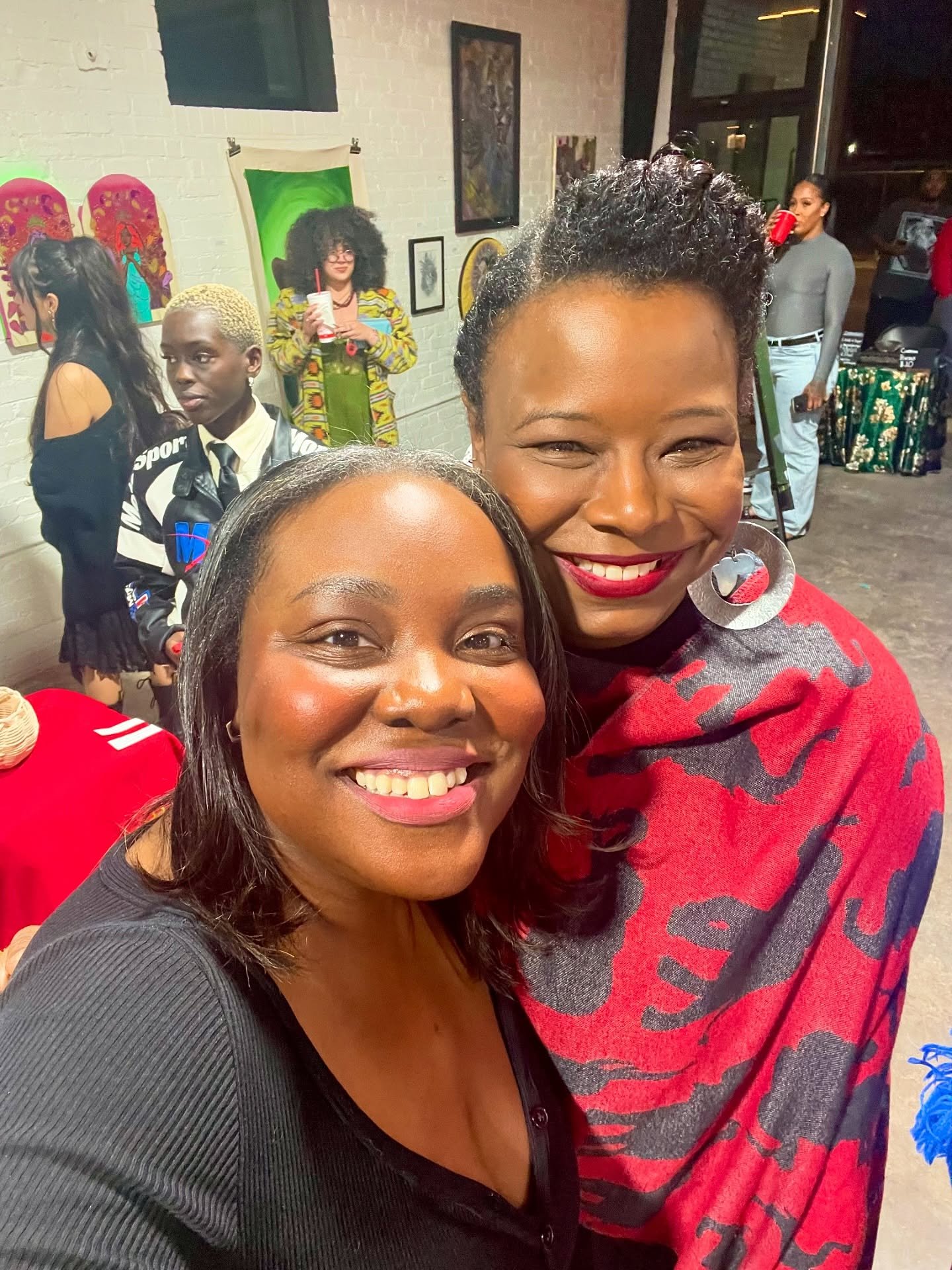 Went to the @withloveokc WOC art show last night and was really impressed by the work!

There was so much intention, love, and bold color in every piece. So many artists I admire really made @1984studios walls come alive.

I also loved getting to cha