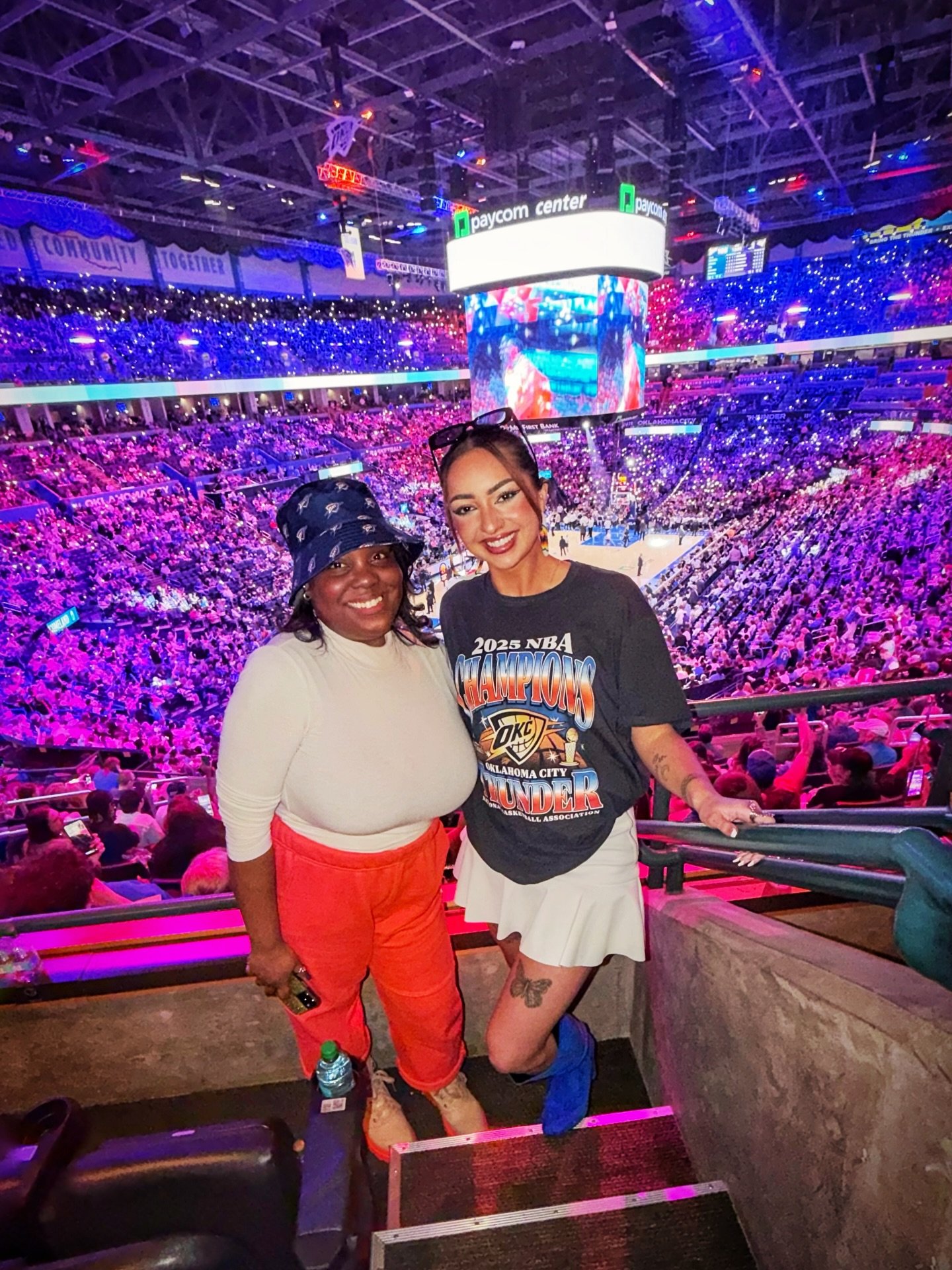 Fun at last night&rsquo;s @okcthunder game with the @artscouncilokc team and Fresh Paint muralists⚡️🏀

I love getting to be in spaces that celebrate artists like this. So much talent, intention, and hard work went into this program and it shows.

Yo