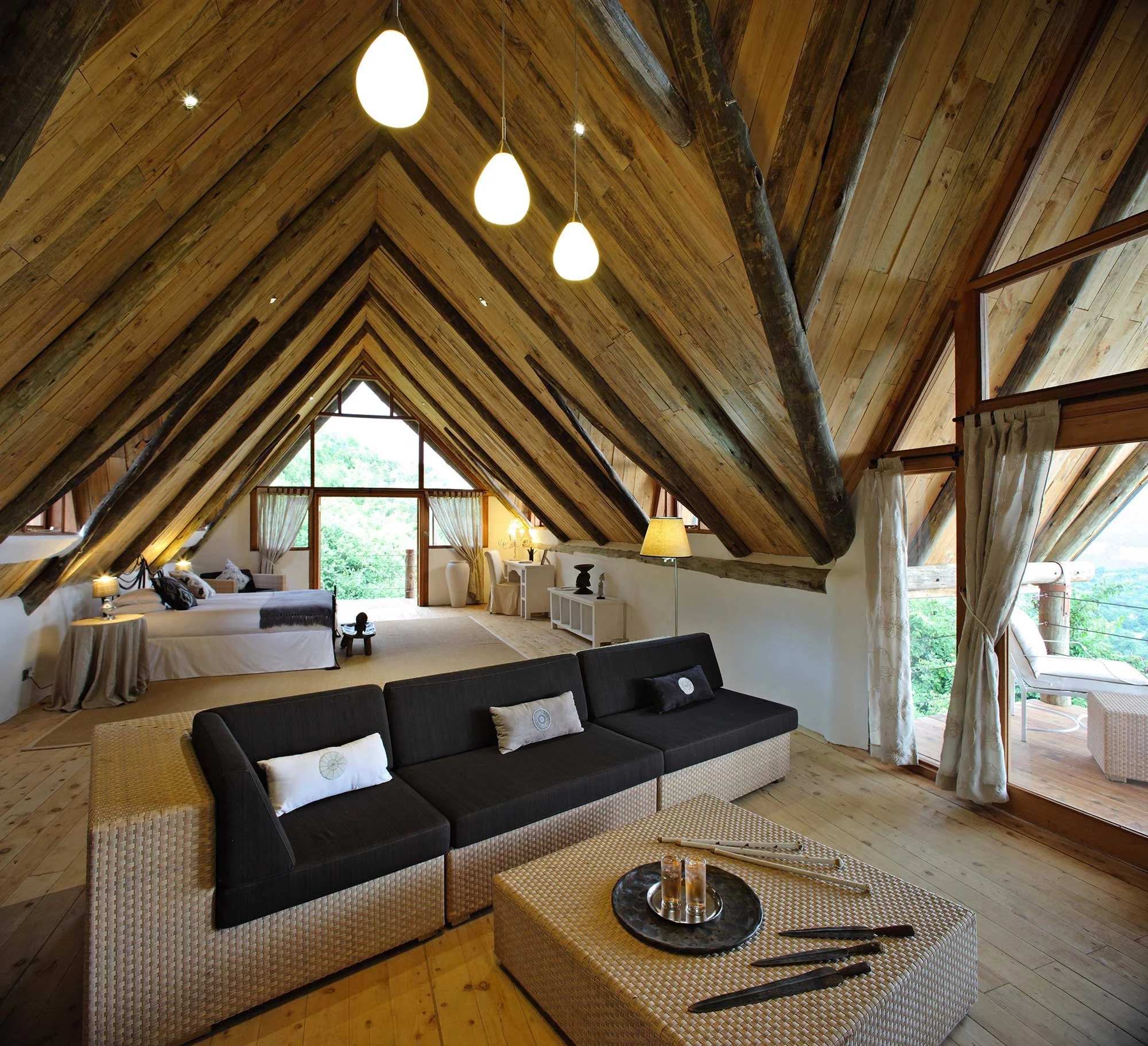 Cottar's-Private-Villa---Master-Bedroom.jpg