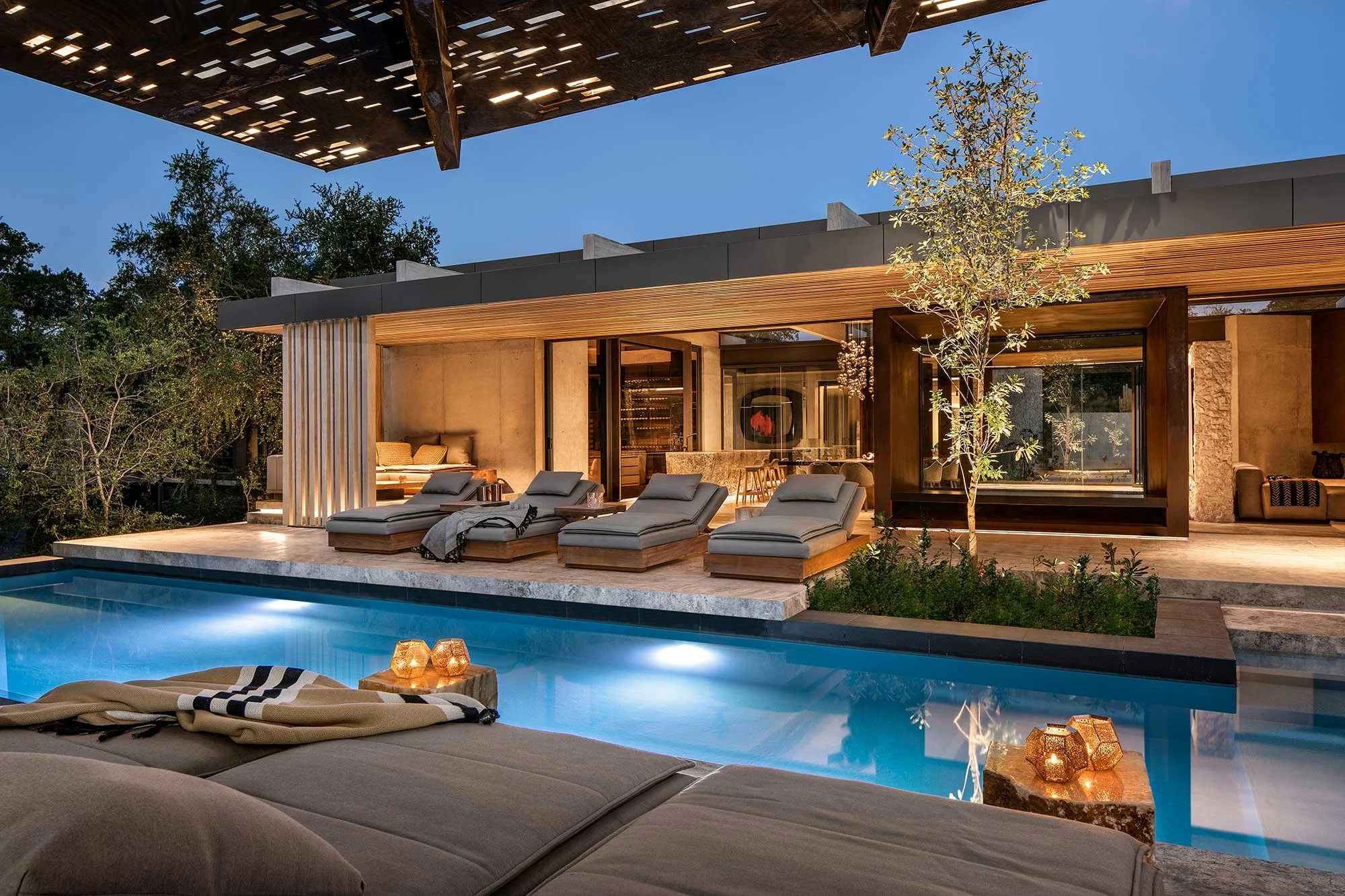 Swimming-Pool-Deck-(4).jpg