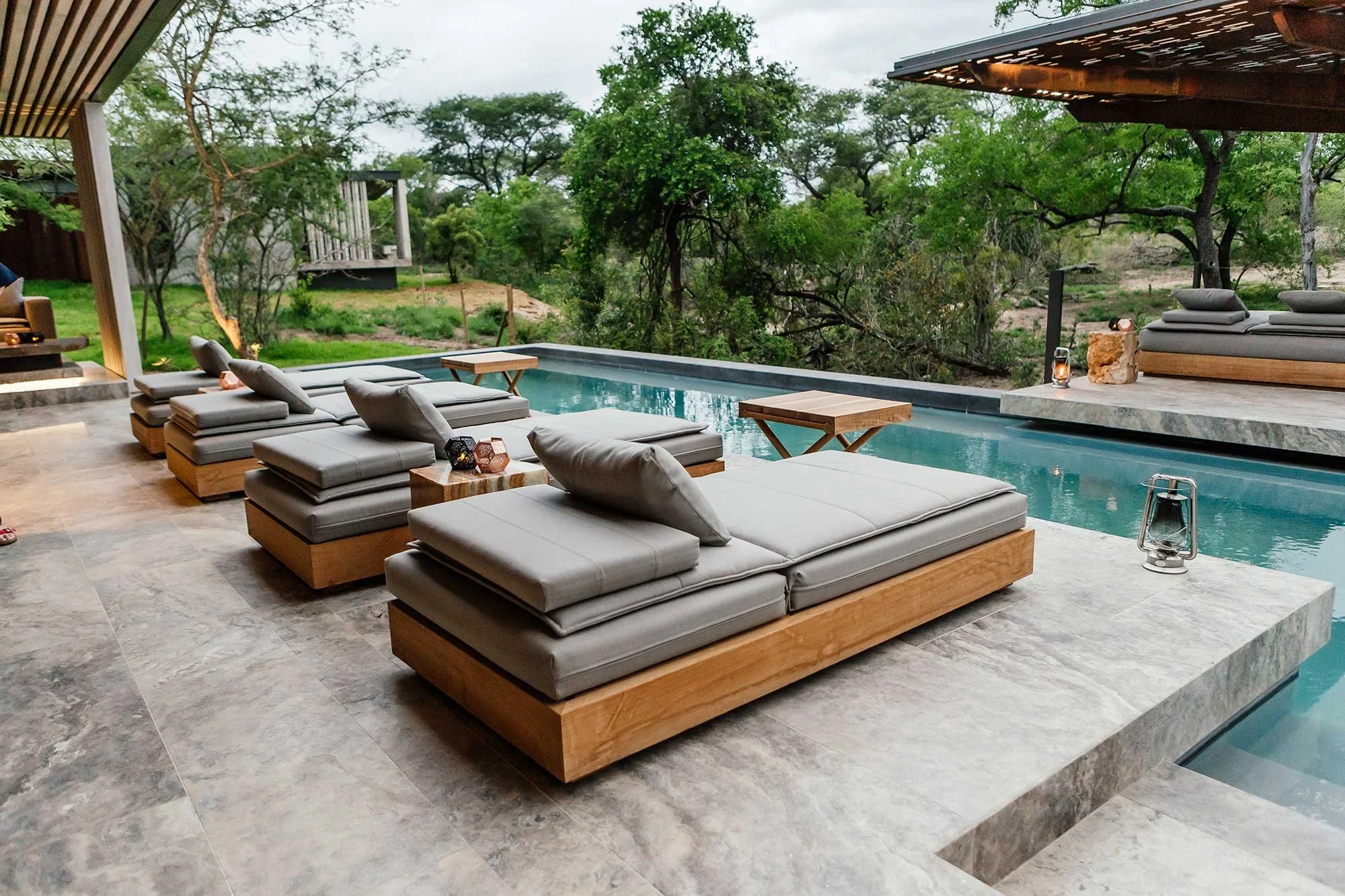 Swimming-Pool-Deck-(13).jpg