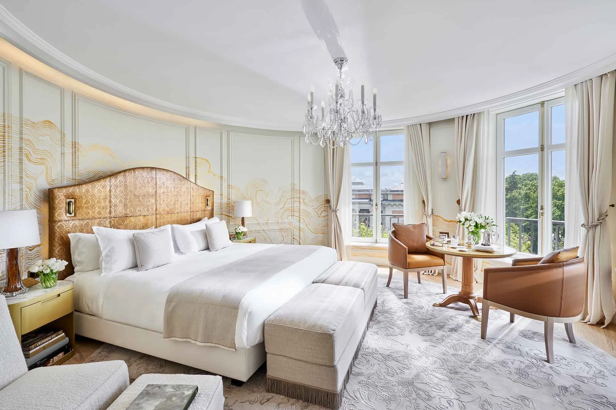 Mandarin-Oriental-Ritz,-Madrid-Presidential-Bedroom.jpg
