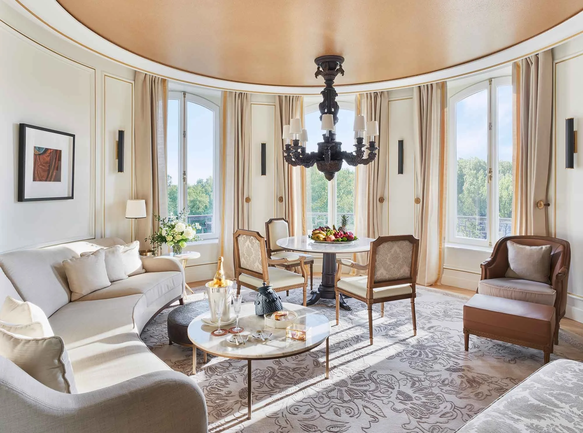 Mandarin-Oriental-Ritz,-Madrid-Turret-Suite-Living-Room.jpg