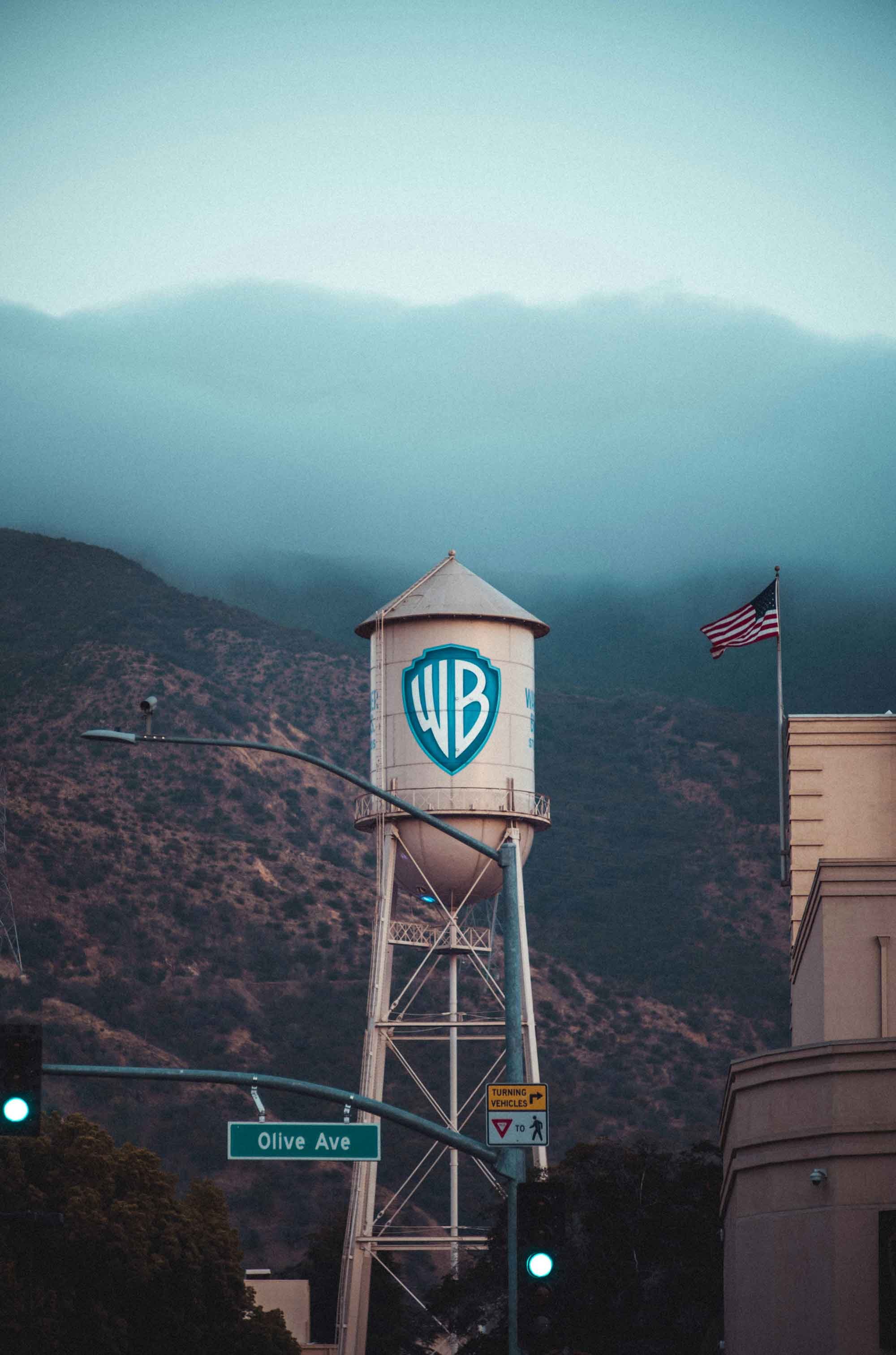 Warner-Brothers1.jpg