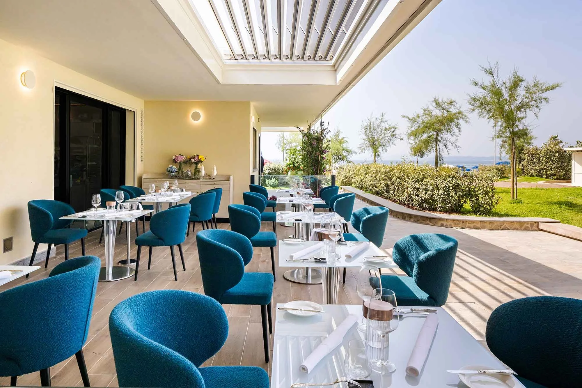 VISTAMARE-RESTAURANT-1.jpg